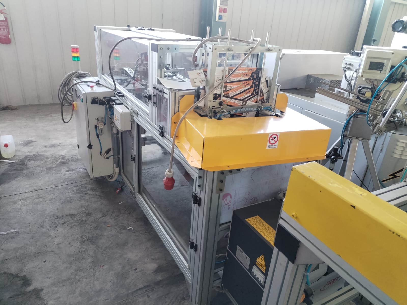 ASTUCCIATRICE SEMIAUTOMATICA in vendita - foto 1
