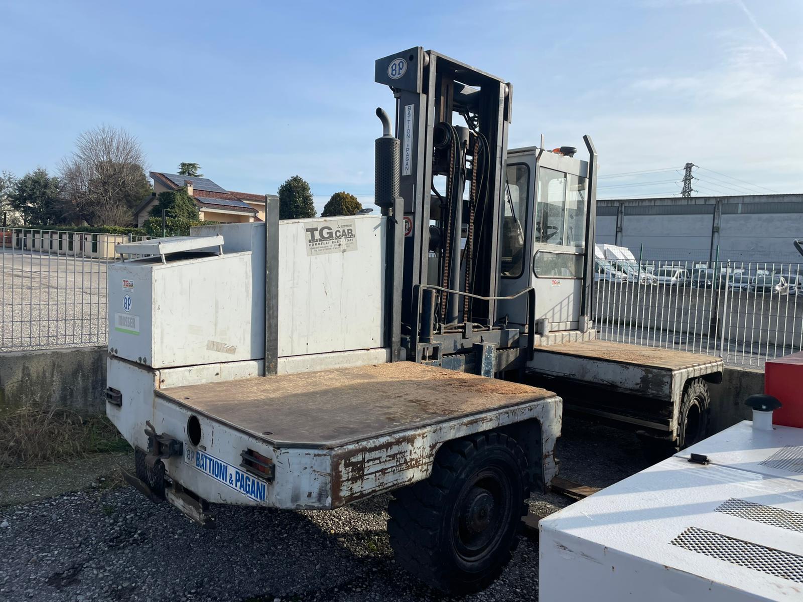 Carrelli elevatori in vendita