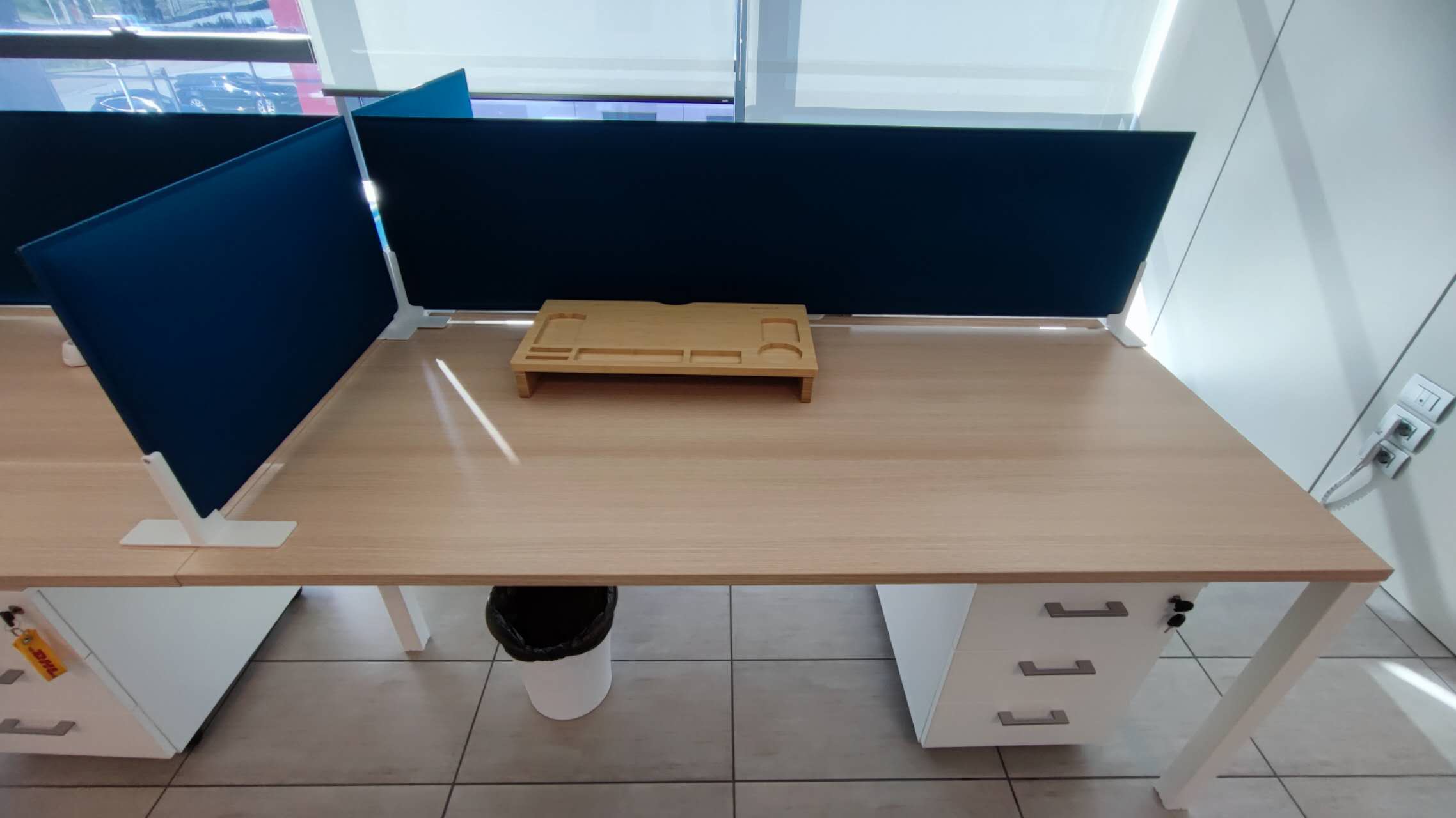 Bench 6 posti cm 540x166,5x74h piano in nobilitato in vendita - foto 2