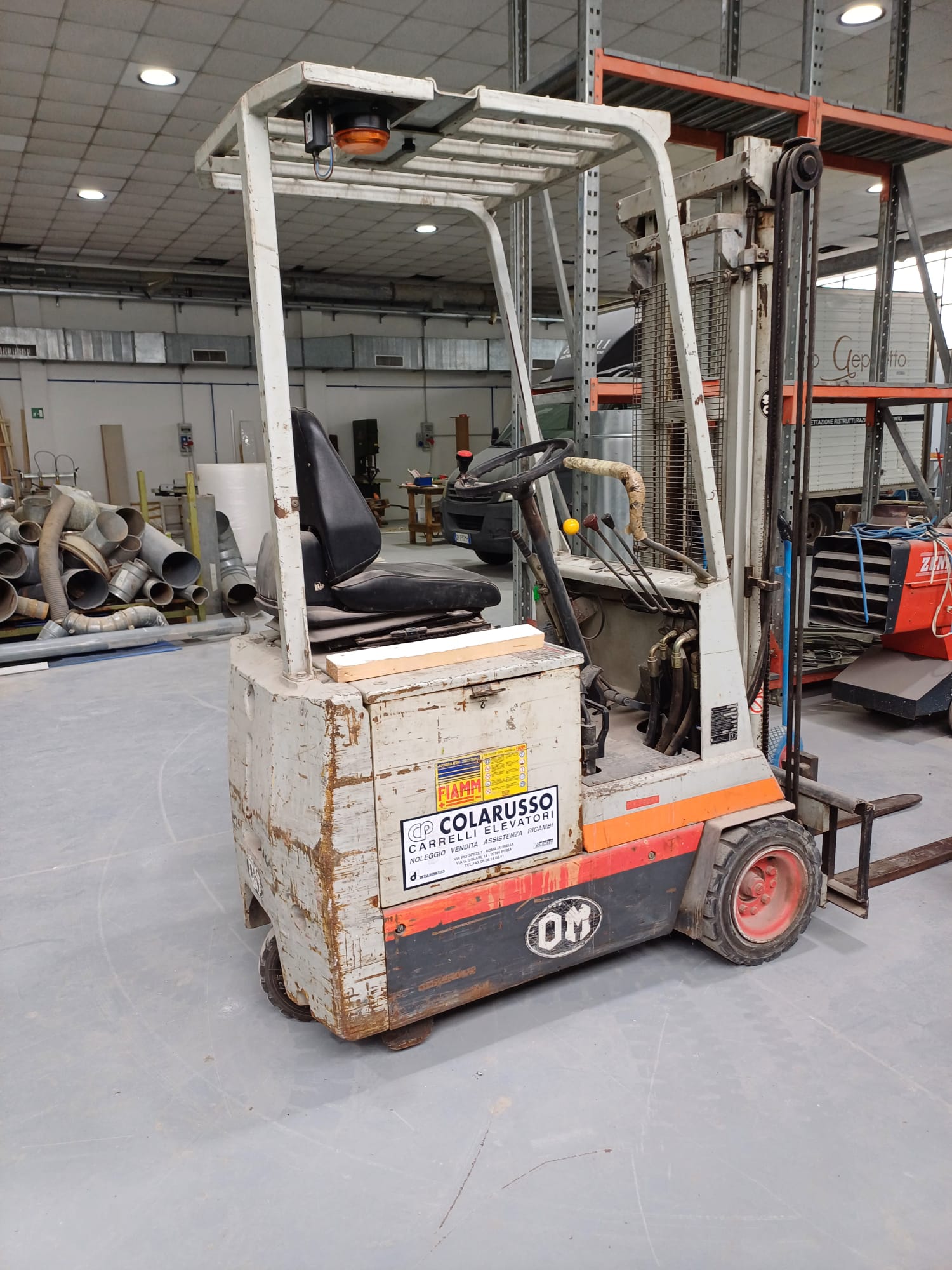 CARRELLO ELEVATORE OM 10 N in vendita - foto 1