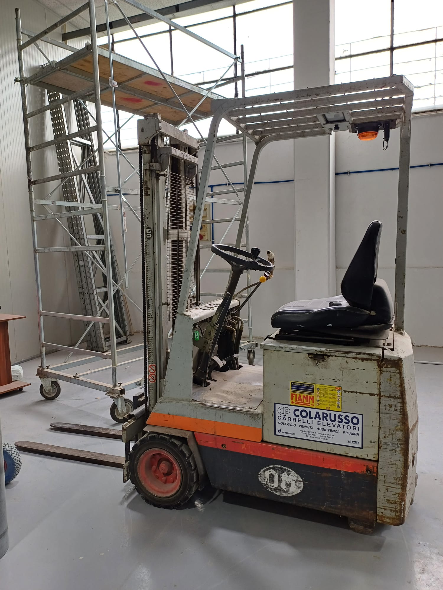 CARRELLO ELEVATORE OM 10 N in vendita - foto 2