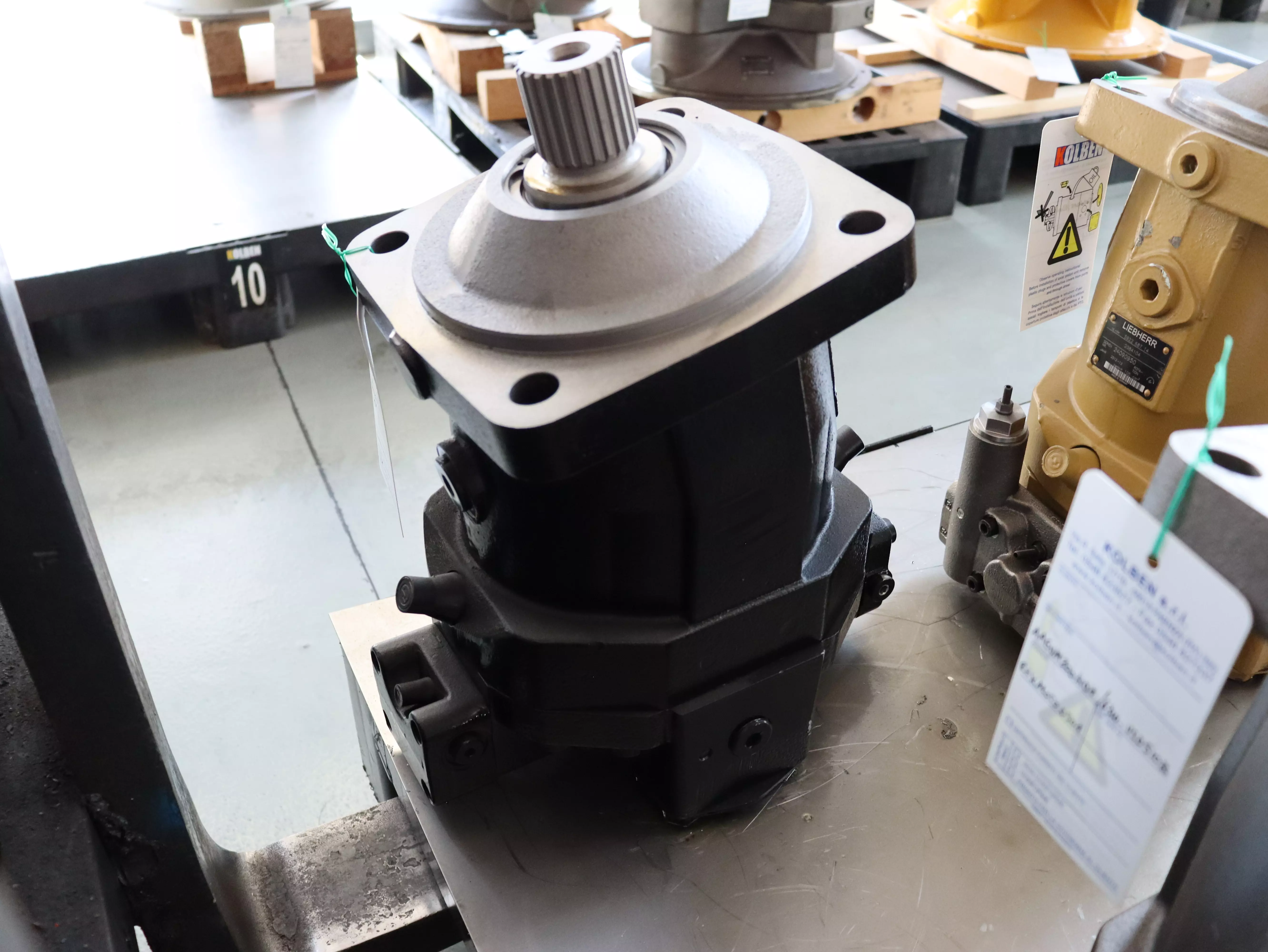 Motore Rexroth A6VM200HA1/63W-VAB010A in vendita - foto 3