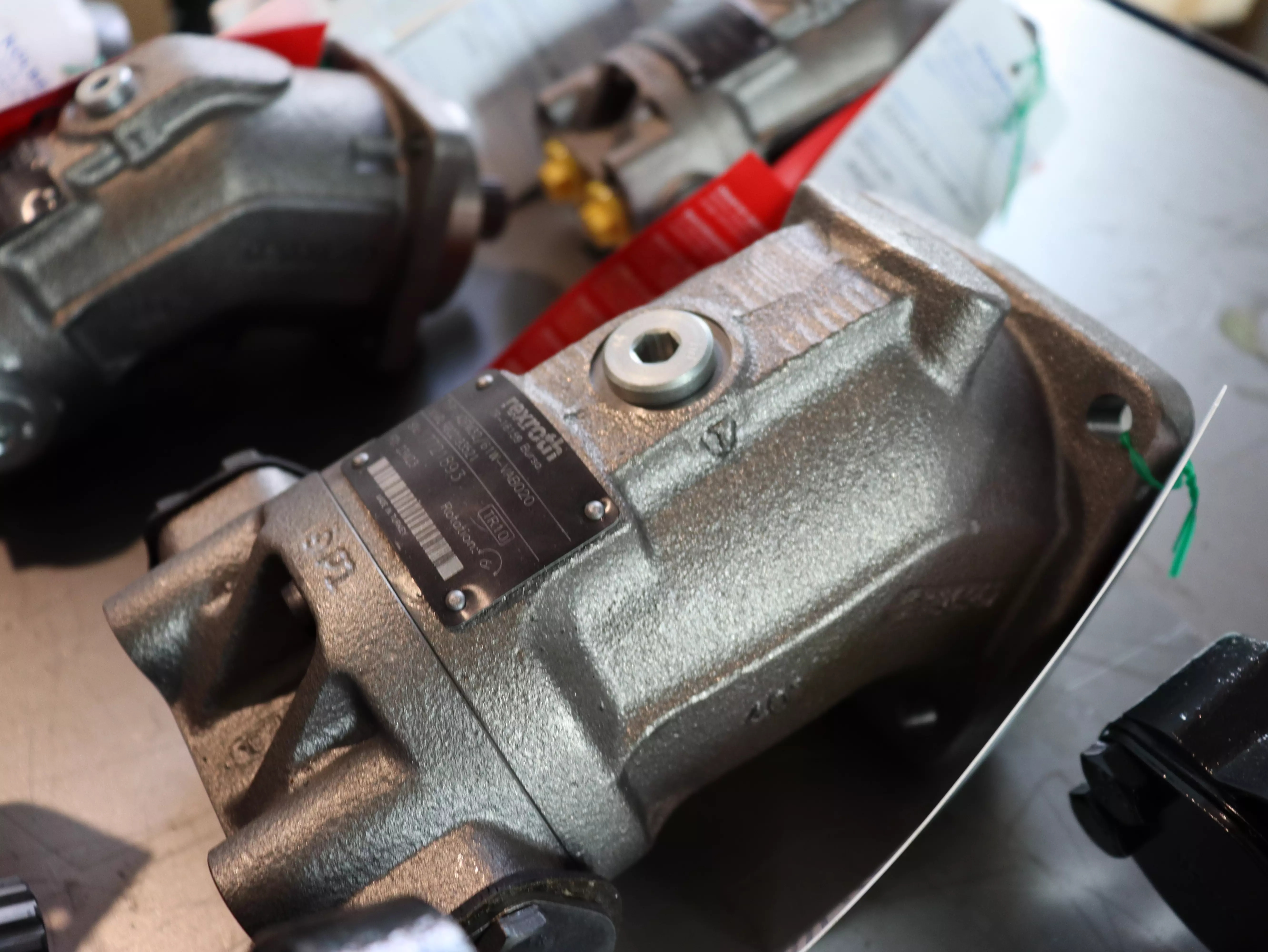 Motore oleodinamico Rexroth A2FM32/61W-VAB020 in vendita - foto 2