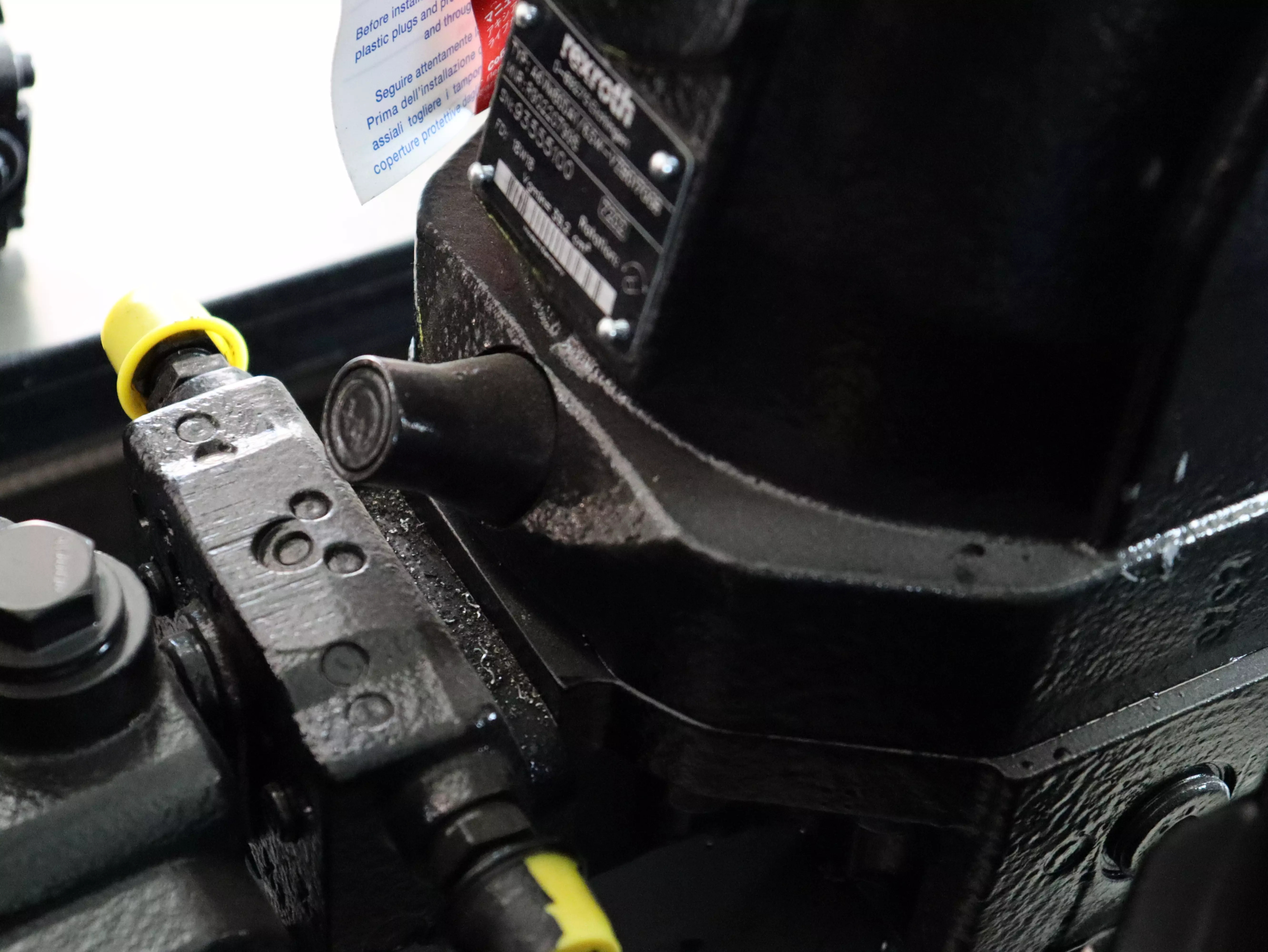 Motore Rexroth A6VM80DA1/63W-VZB01700B in vendita - foto 3