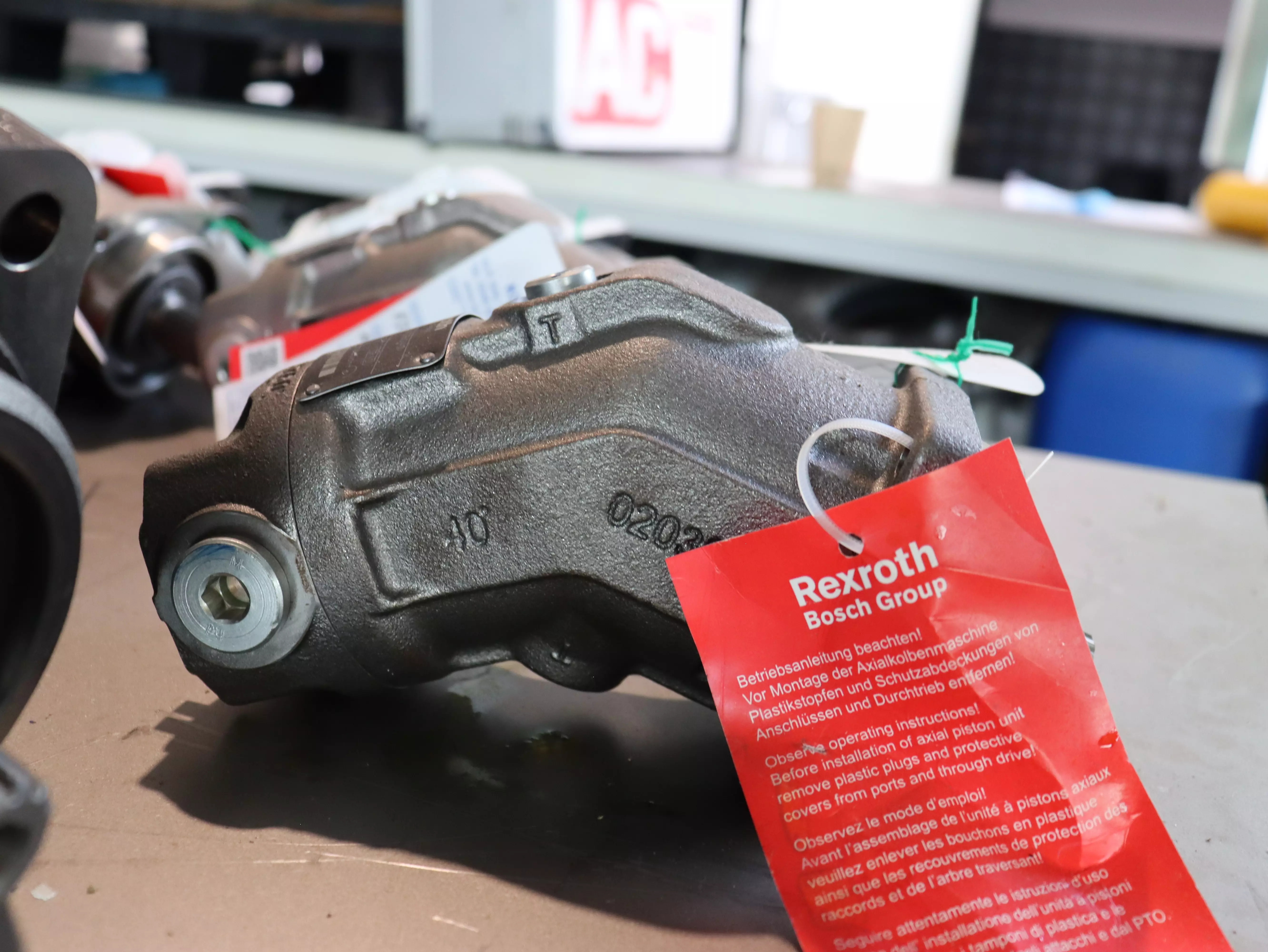 Motore oleodinamico Rexroth A2FM10/61W-VZB040 in vendita - foto 2