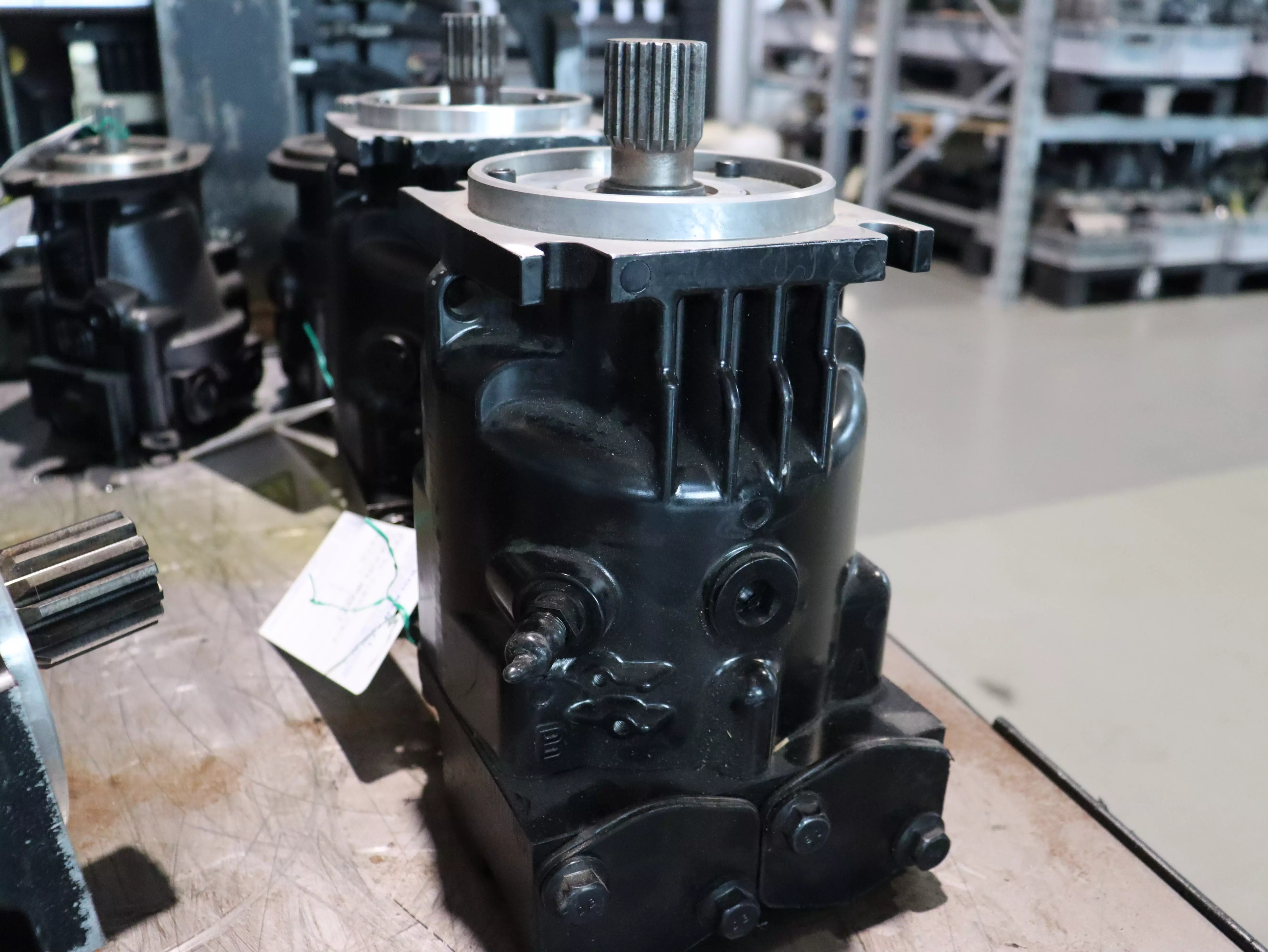Motore Danfoss 90M075NC0N8N0C6W00EAJ0000F3 in vendita - foto 4