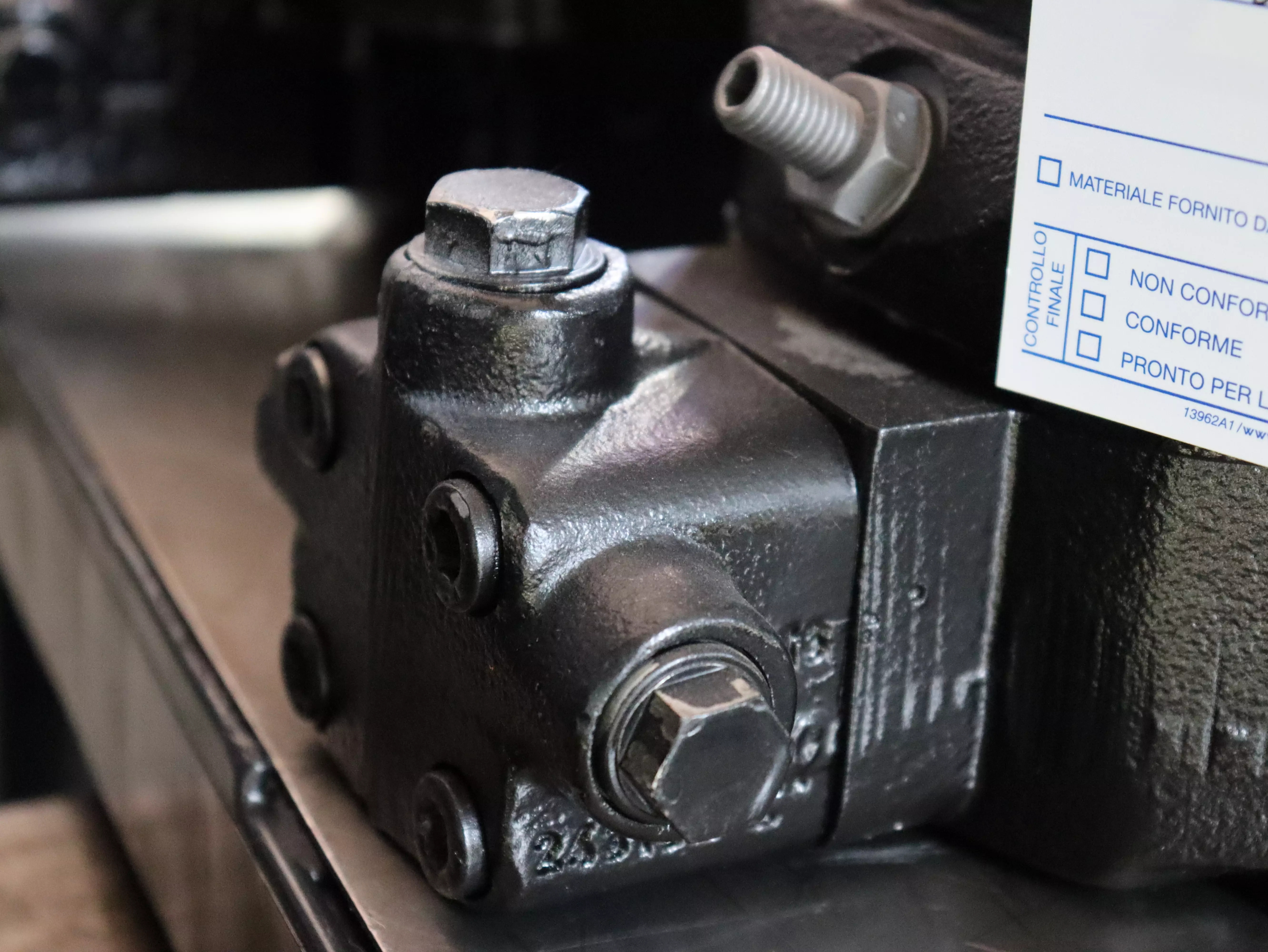 Motore Rexroth A6VM80HA2U1/63W-VZB017A in vendita - foto 3