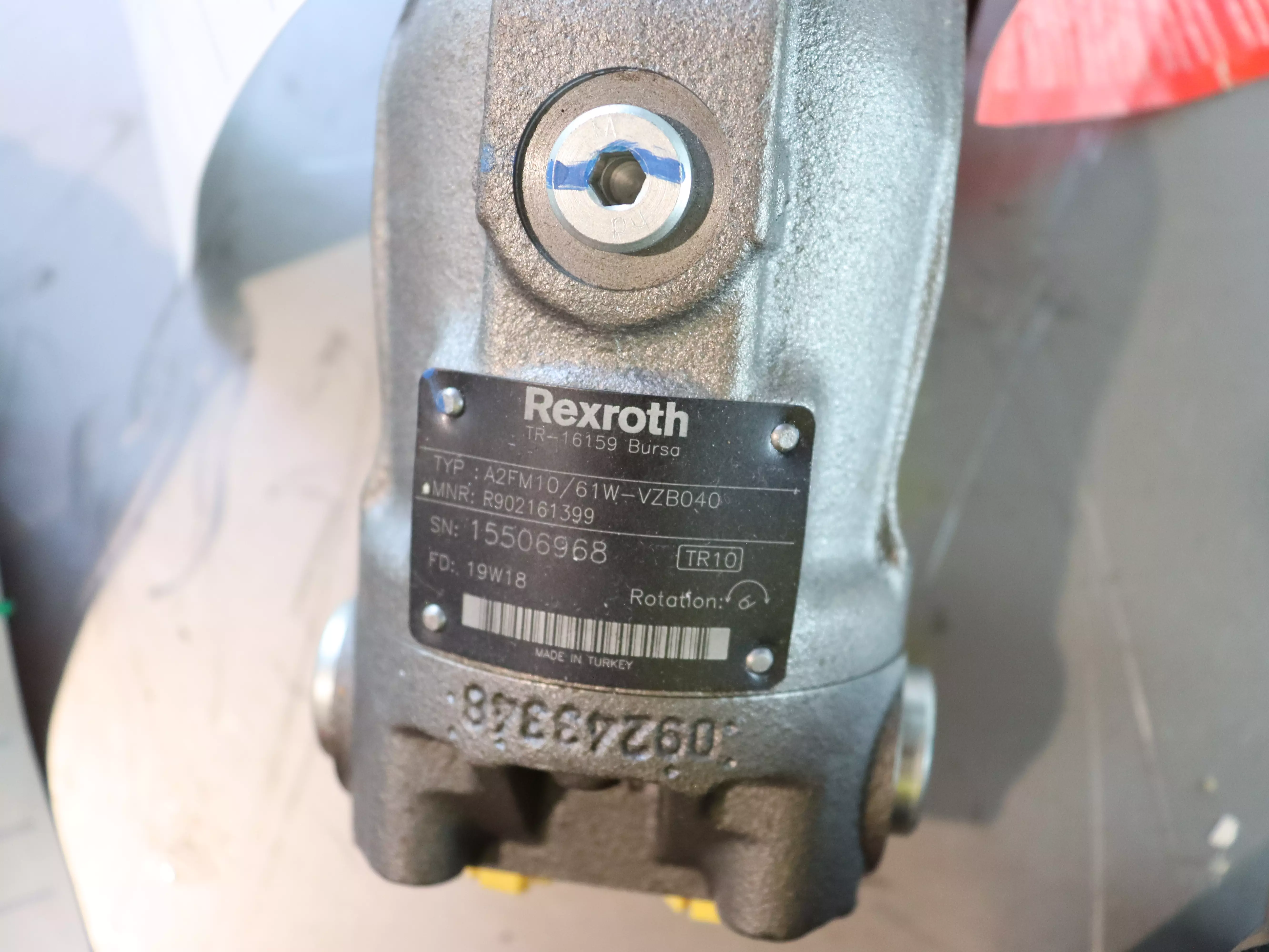 Motore oleodinamico Rexroth A2FM10/61W-VZB040 in vendita - foto 4