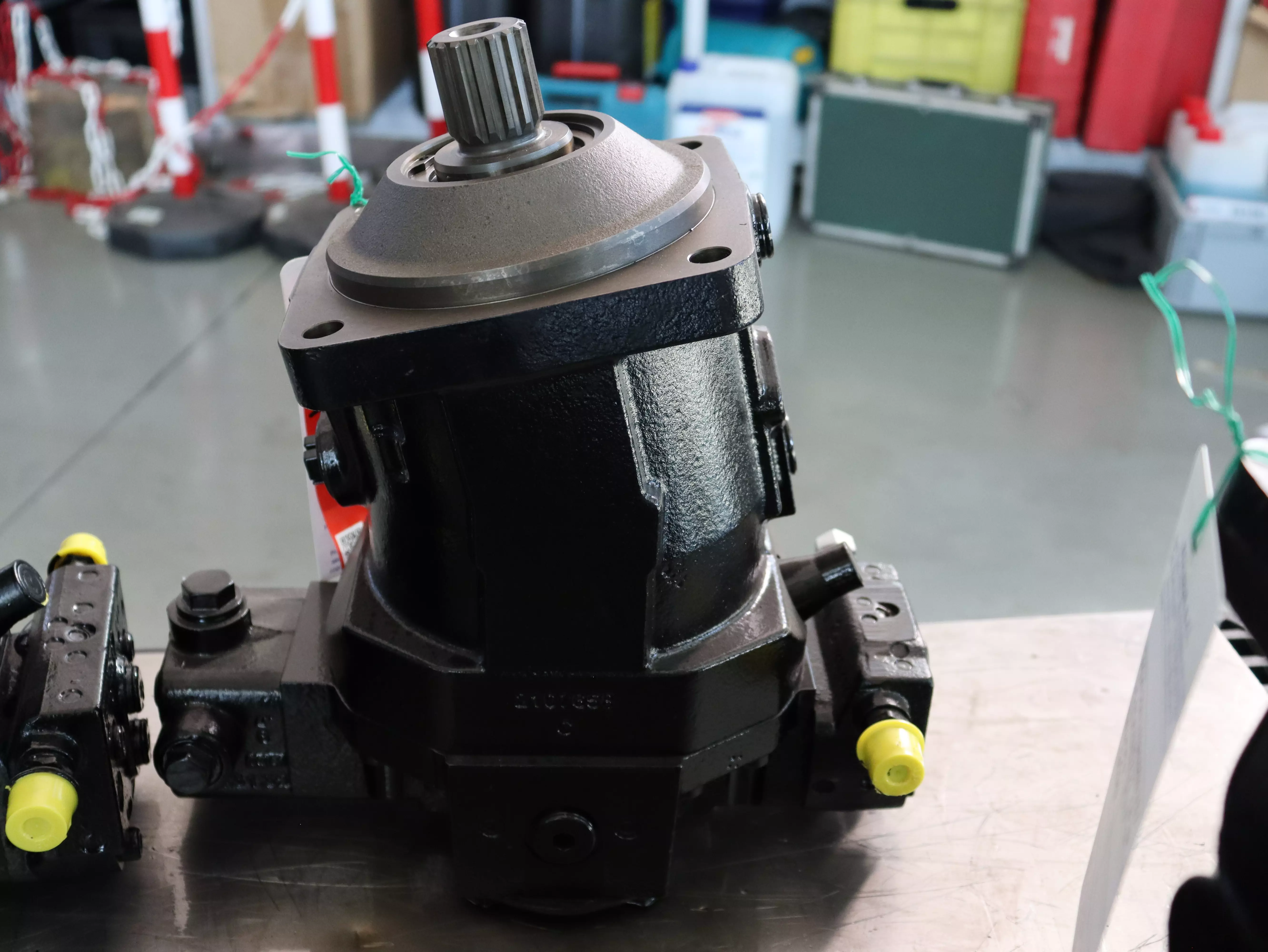 Motore Rexroth A6VM080DA0000007C/65MWV0N4Z81B0-0 in vendita - foto 4