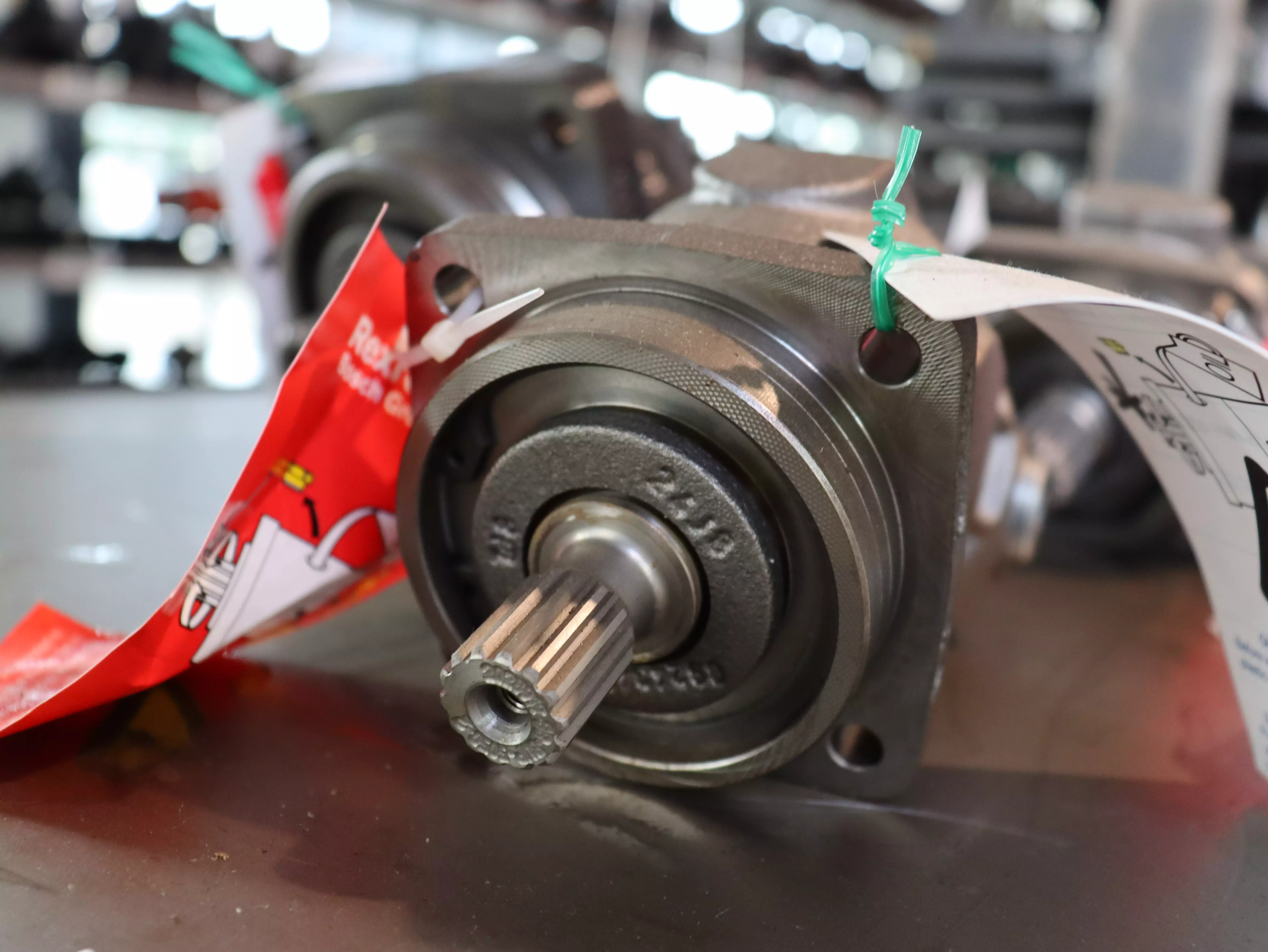 Motore oleodinamico Rexroth A2FM10/61W-VZB040 in vendita - foto 3