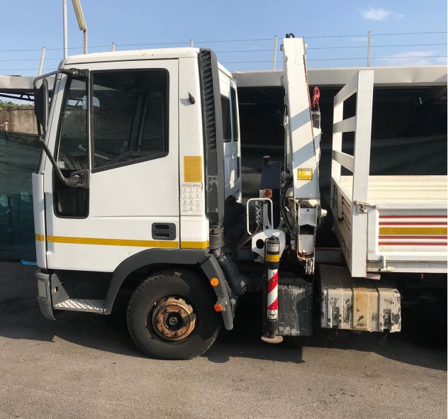 Iveco Eurocargo 75 E14 con Gru Bonfiglioli in vendita - foto 1