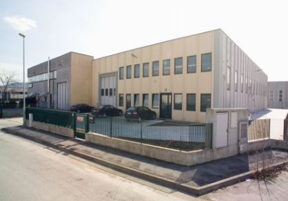 Capannoni in vendita