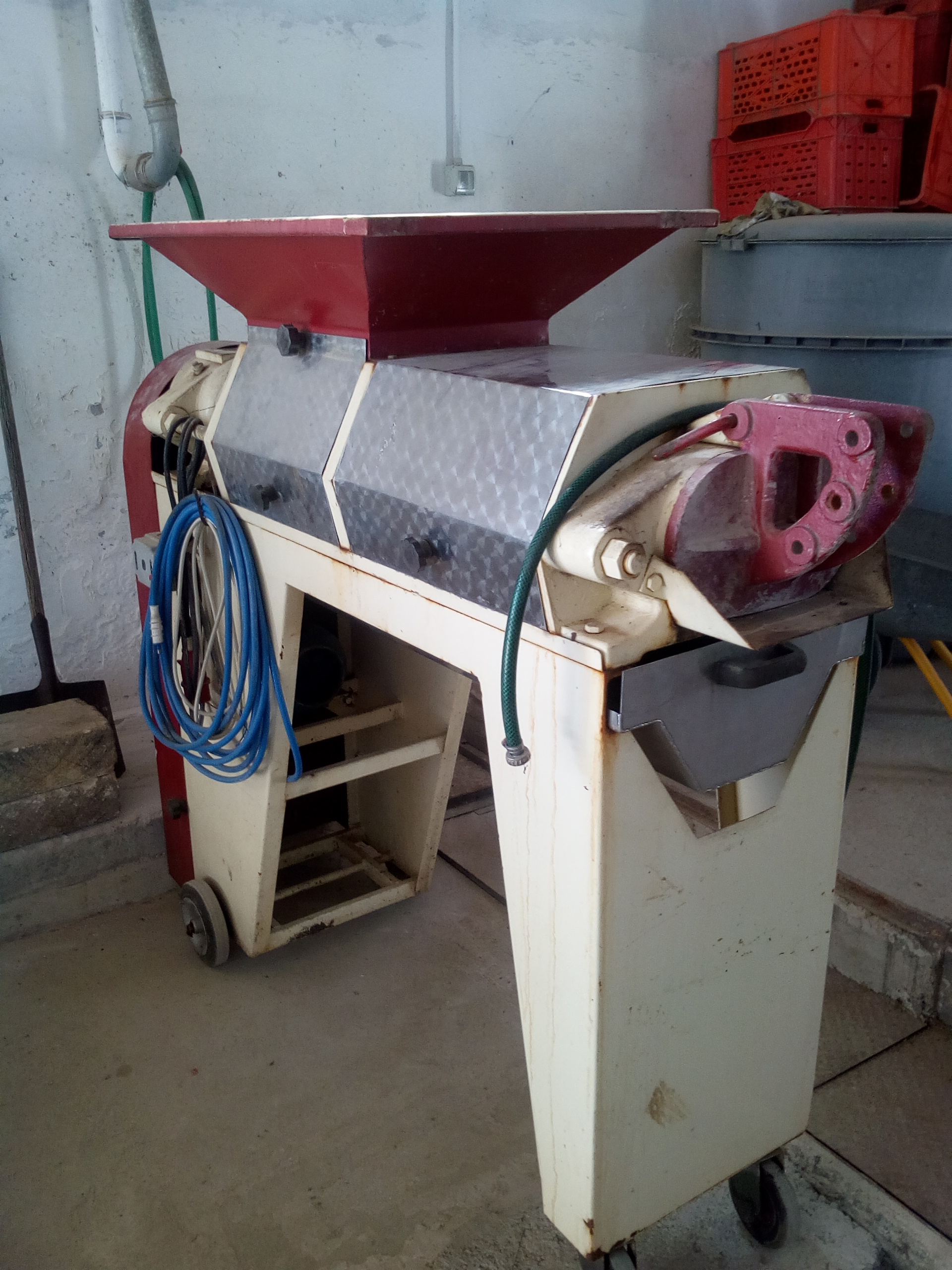 SMALLATRICE e SGUSCIATRICE MANDORLE LINEA CONTINUA in vendita - foto 15