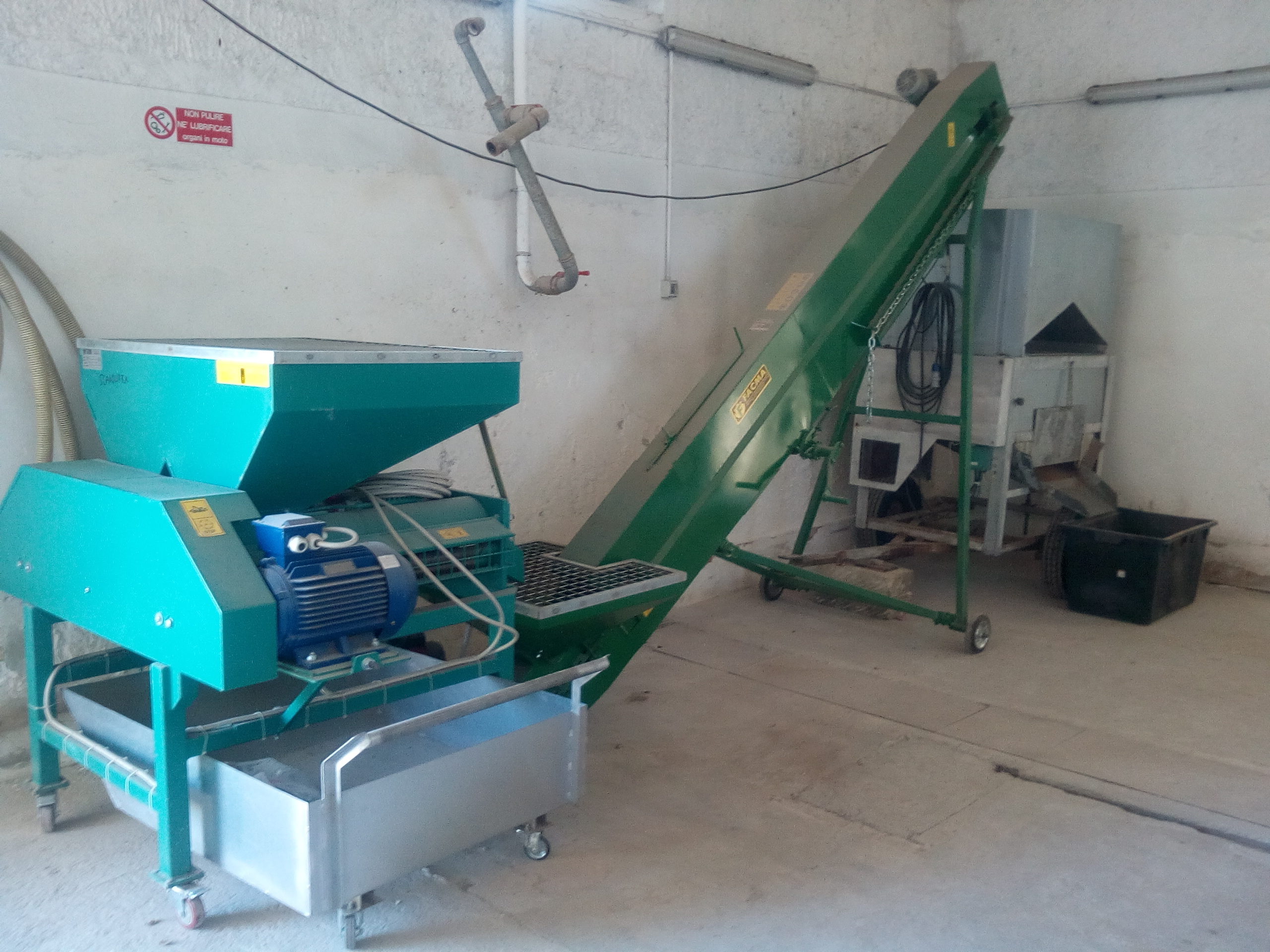 SMALLATRICE e SGUSCIATRICE MANDORLE LINEA CONTINUA in vendita - foto 7