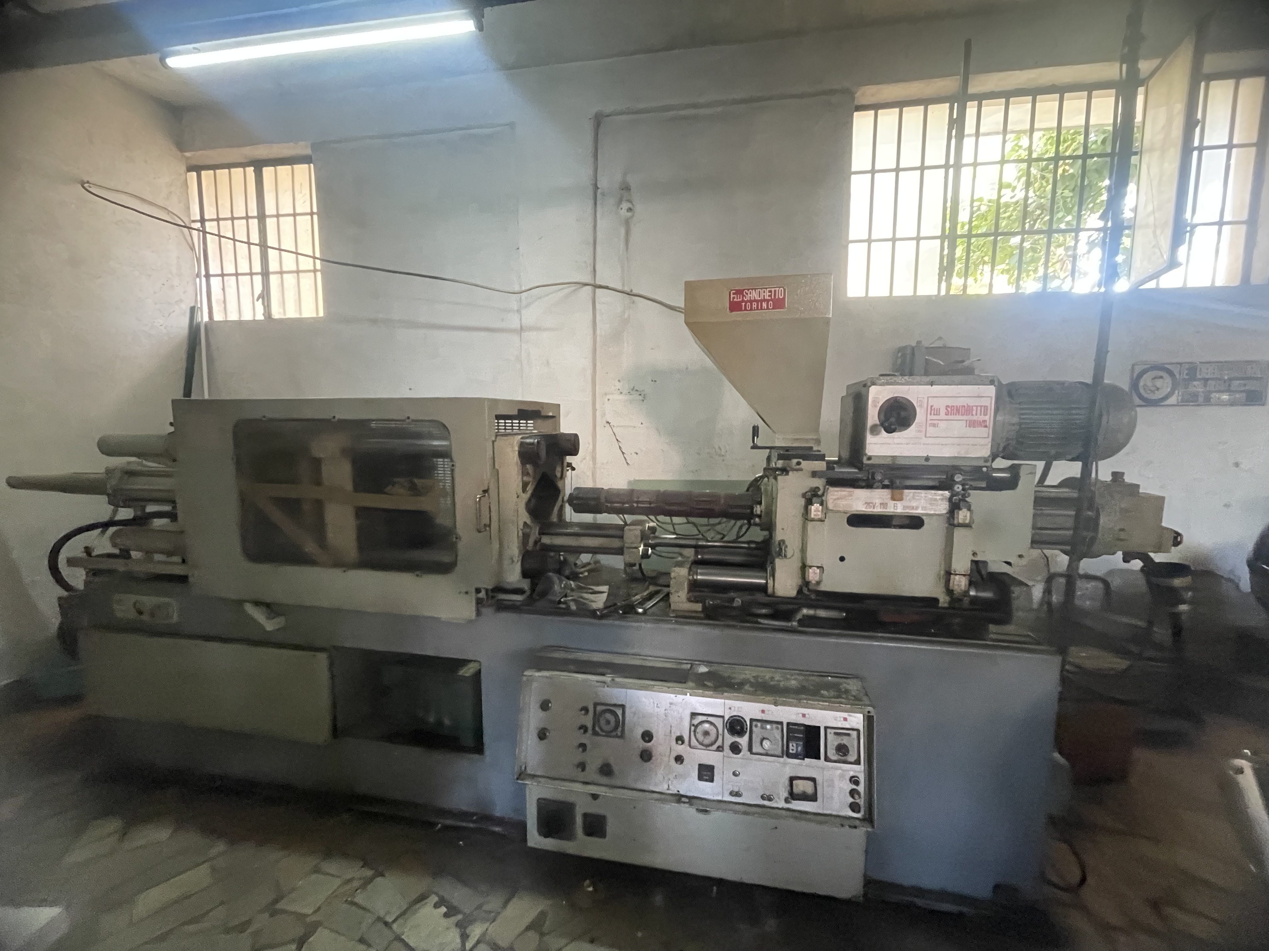 Presse a iniezione per plastica in vendita