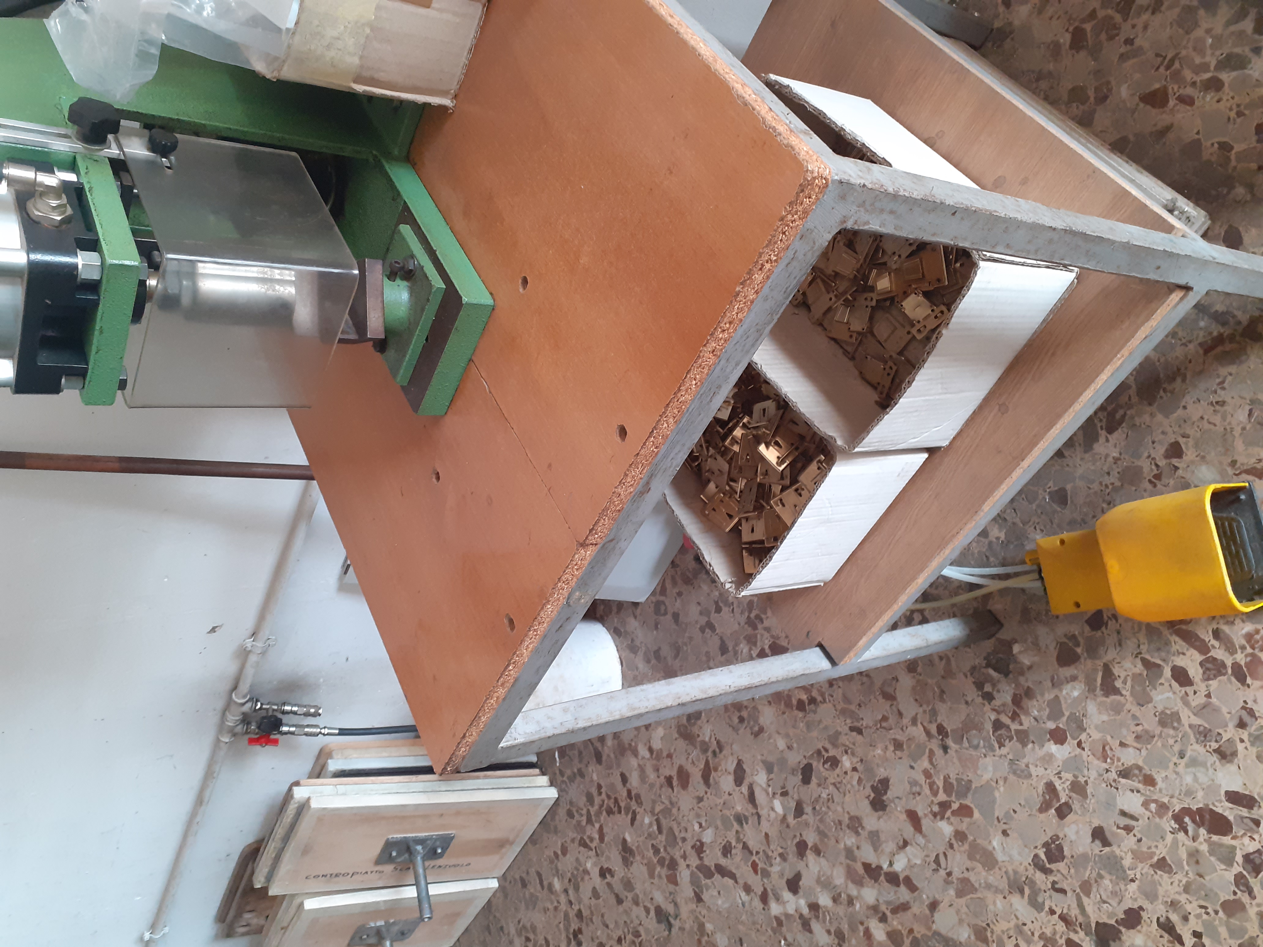 Pressa posa angoli in vendita - foto 3