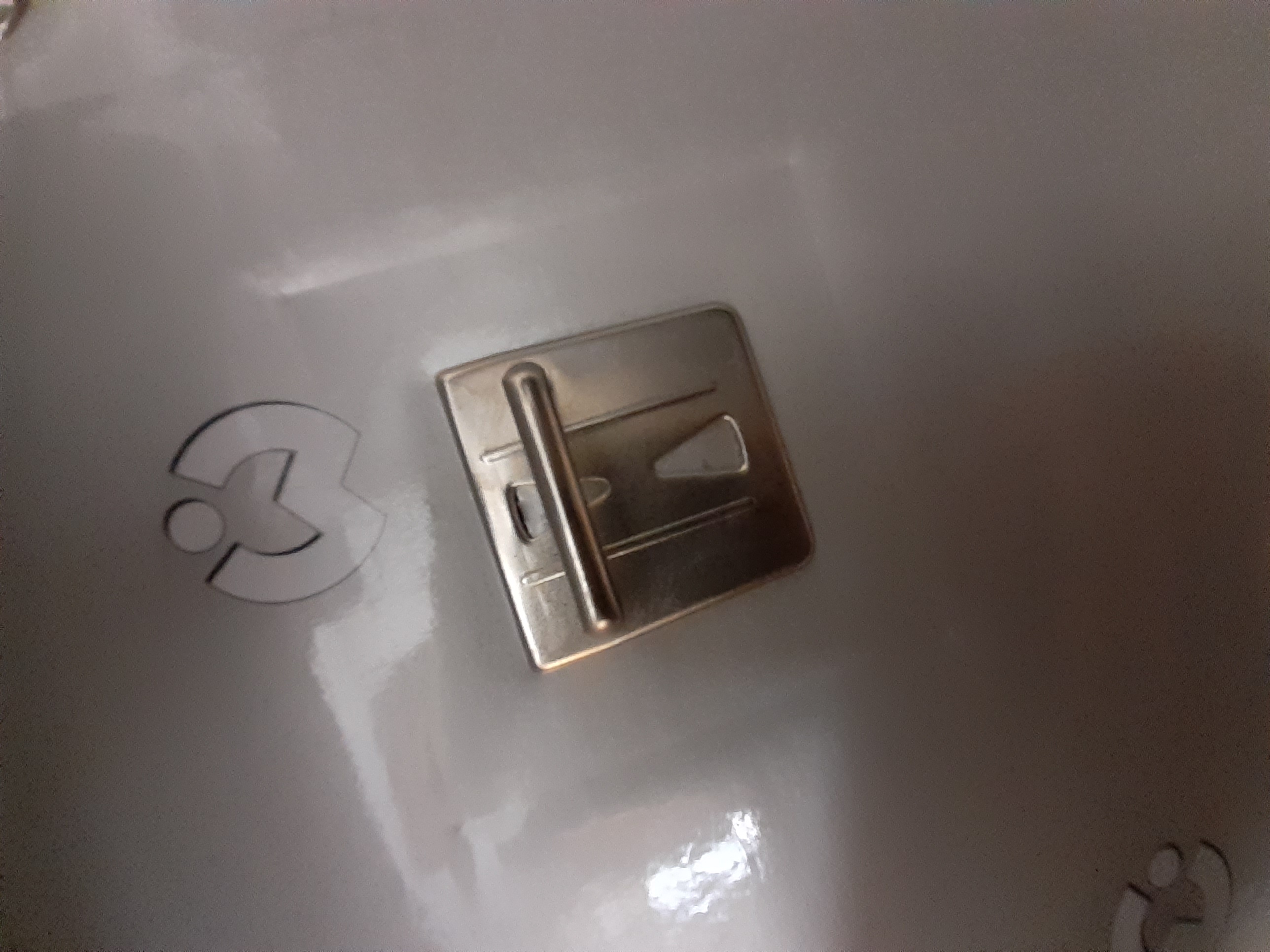 Pressa posa chiusure  in vendita - foto 2