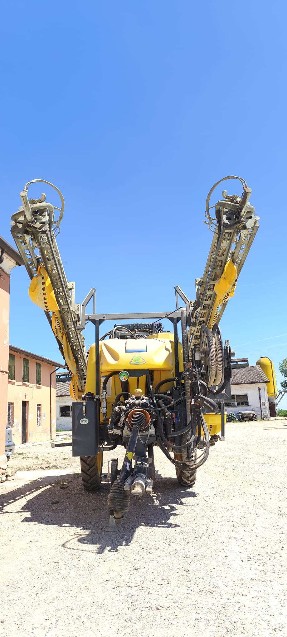 POLVERIZZATORE TRAINATO PER CULTURE AGRICOLE in vendita - foto 2