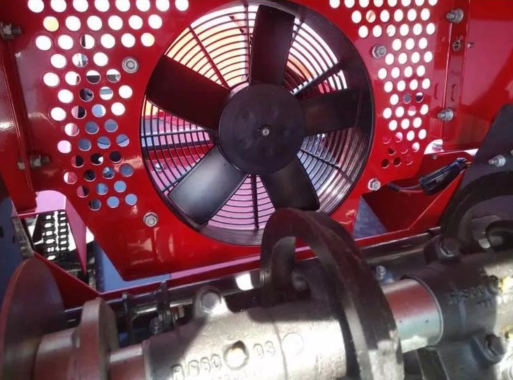 Massey Ferguson 1840 in vendita - foto 9