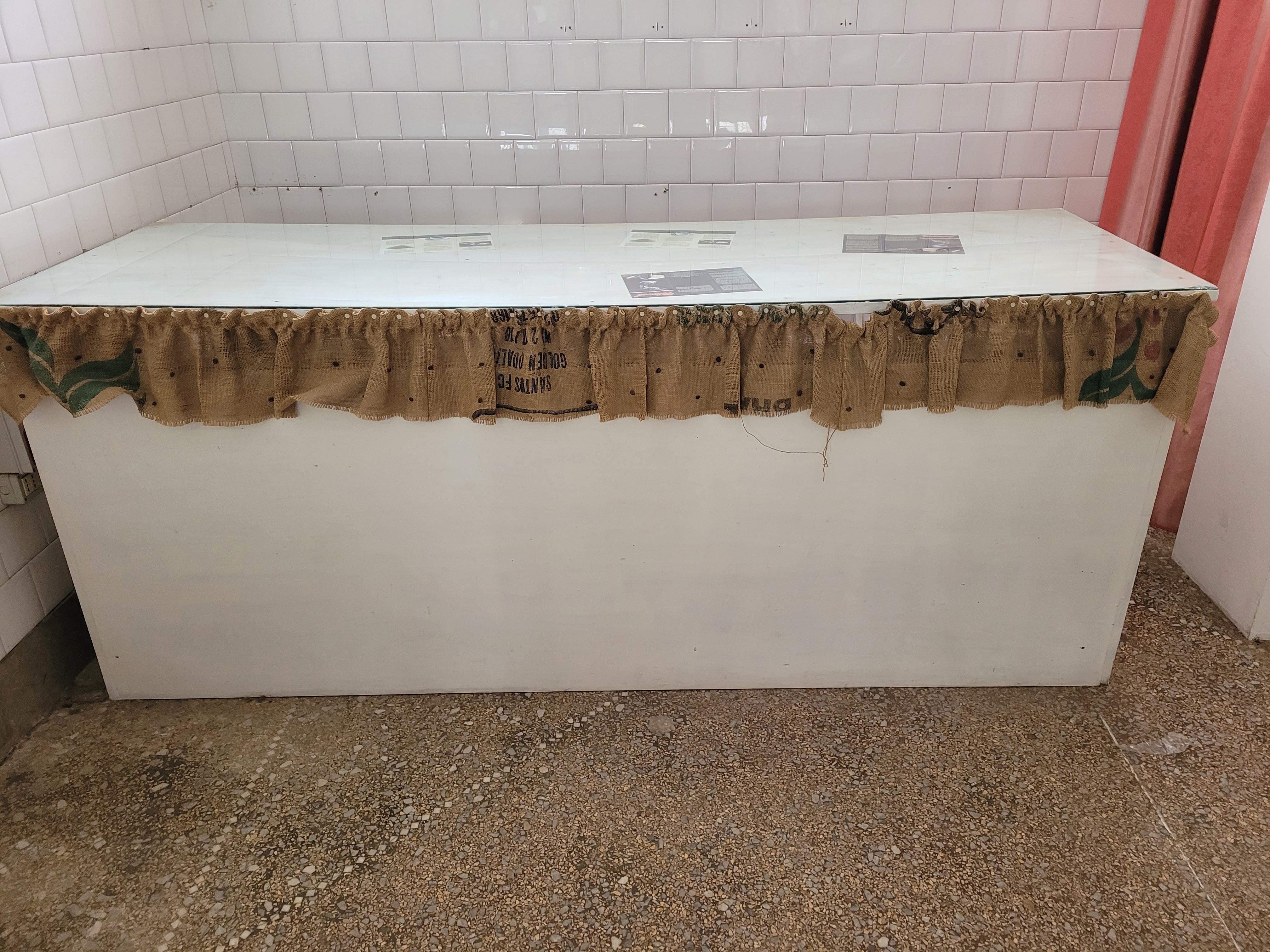 Bancone in legno per bar in vendita - foto 1