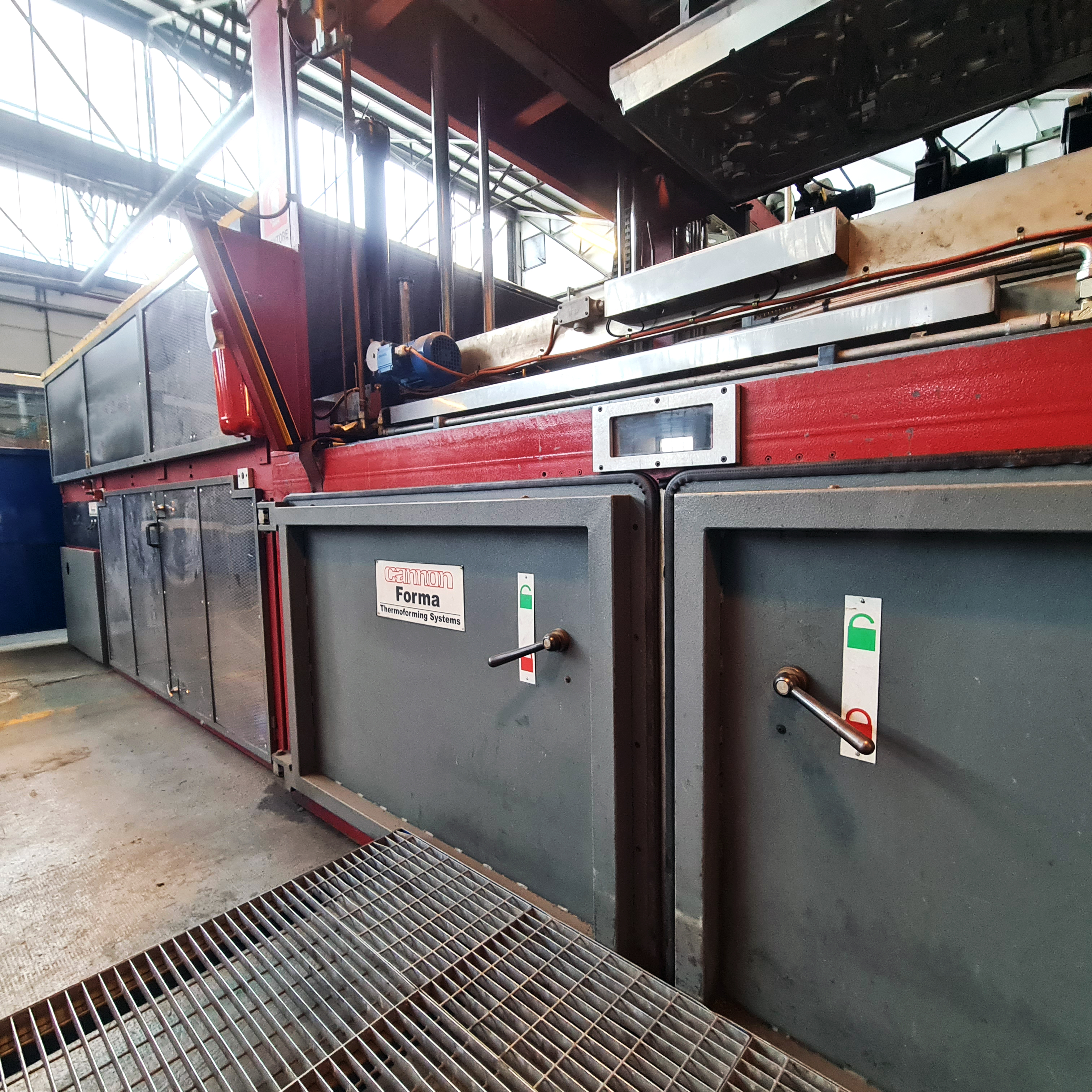 Cannon PF 171506 - twin-sheet Termoformatrice da lastra in vendita - foto 5
