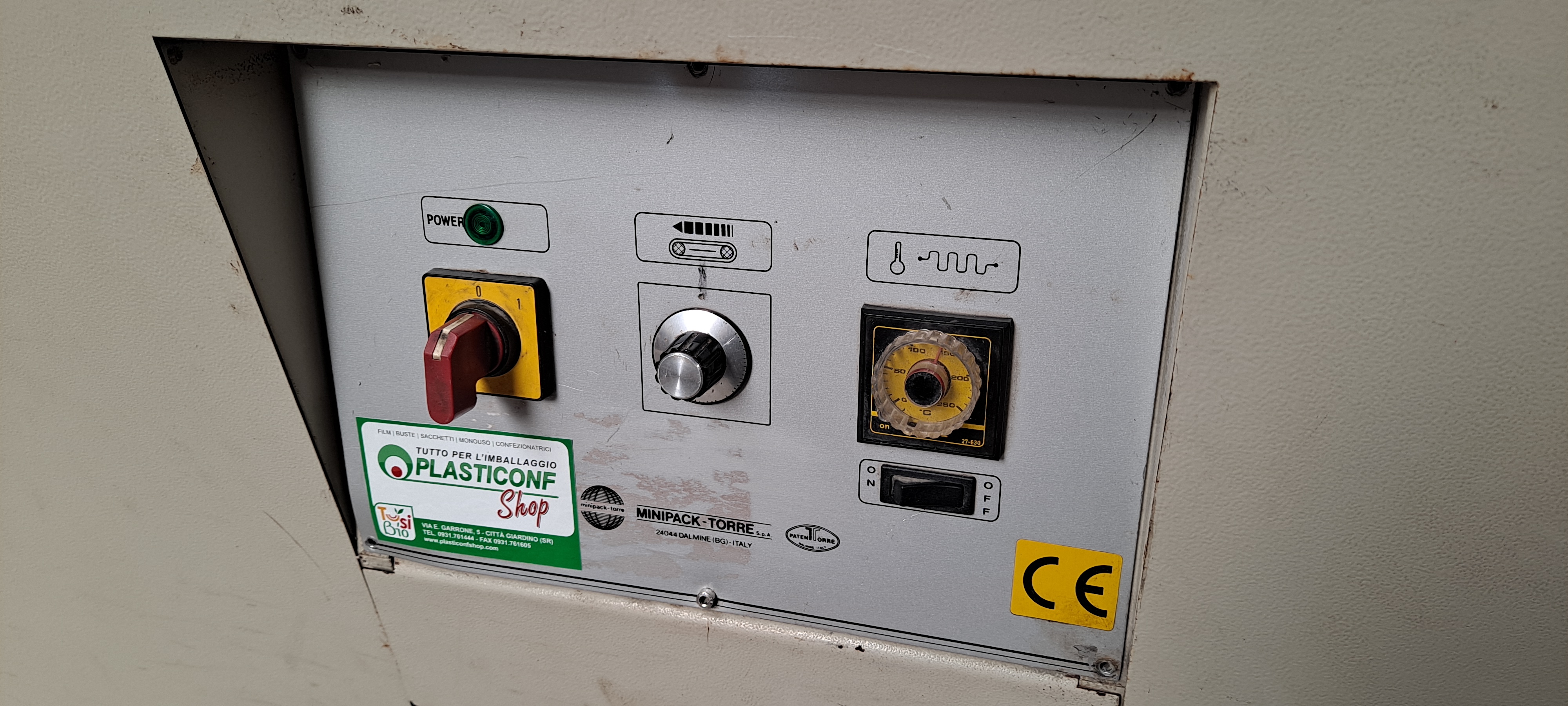 CONFEZIONATRICE AUTOMATICA SEALMATIC 79T CON TUNNEL in vendita - foto 4