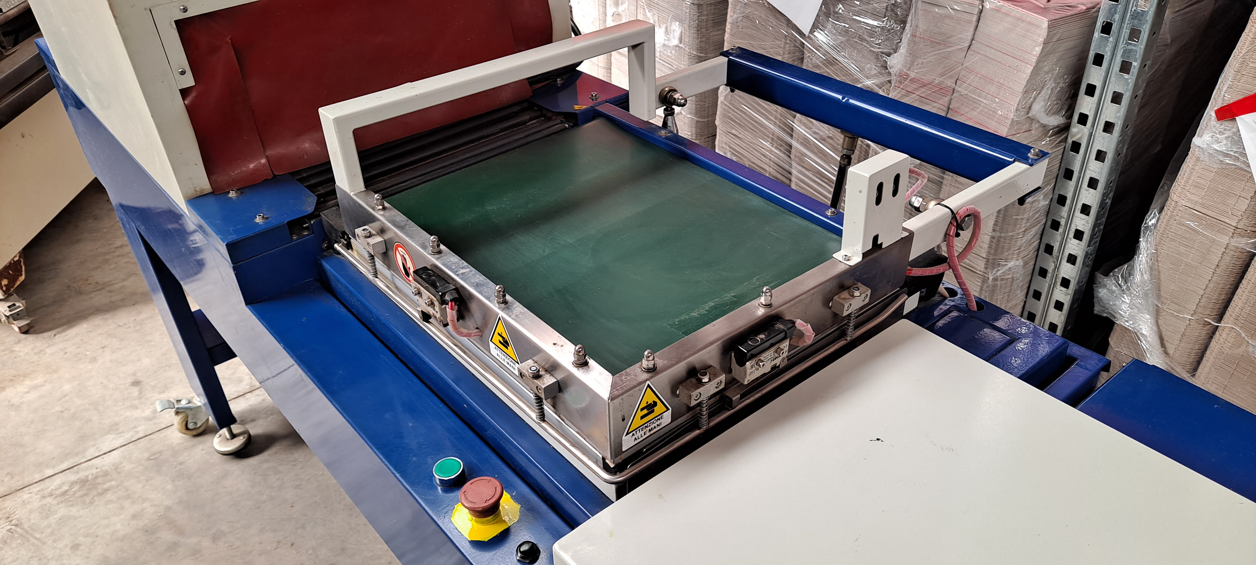 CONFEZIONATRICE SEMIAUTOMATICA ANGOLARE CON TUNNEL in vendita - foto 3