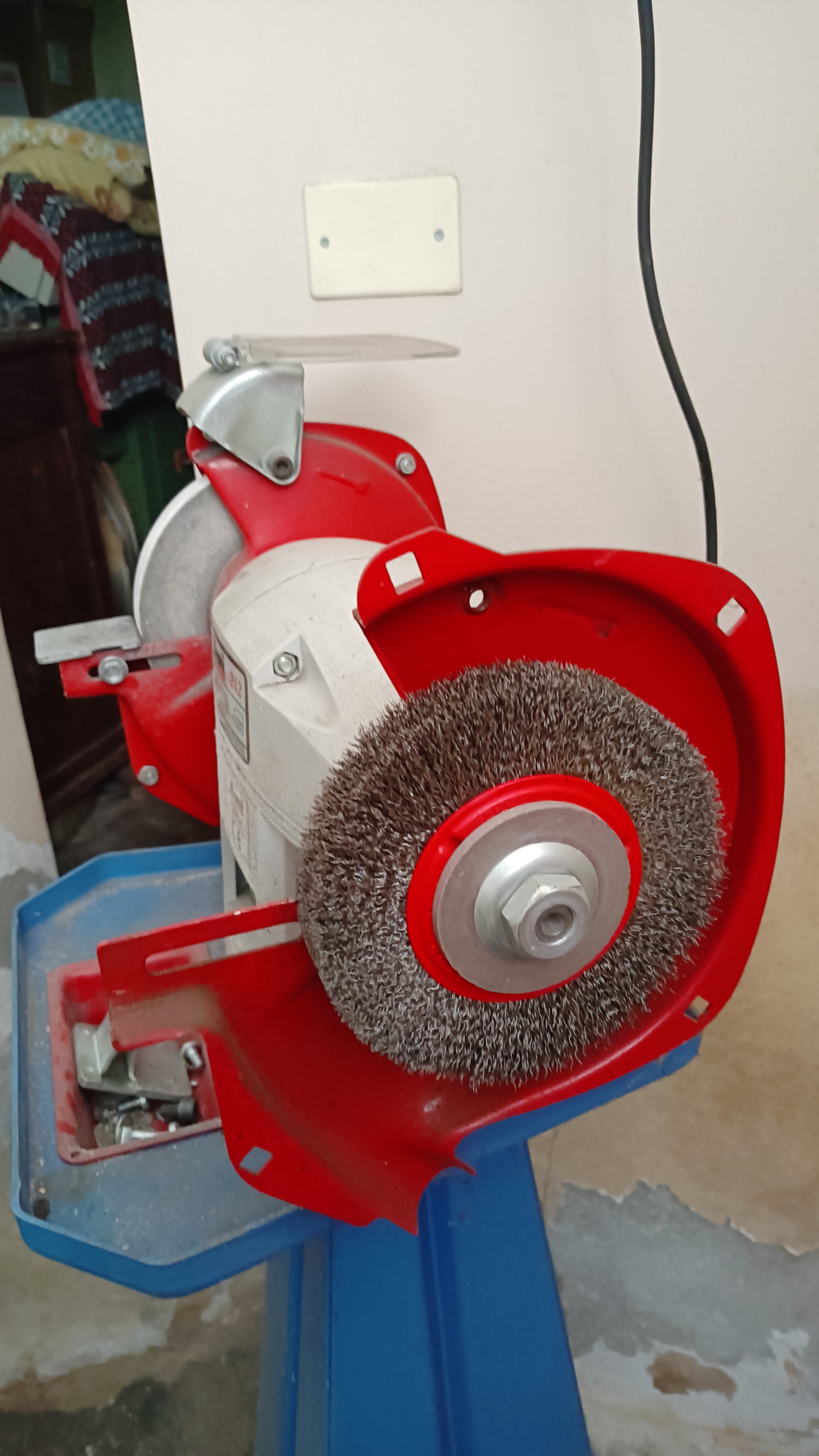 Smerigliatrice a colonna in vendita - foto 3