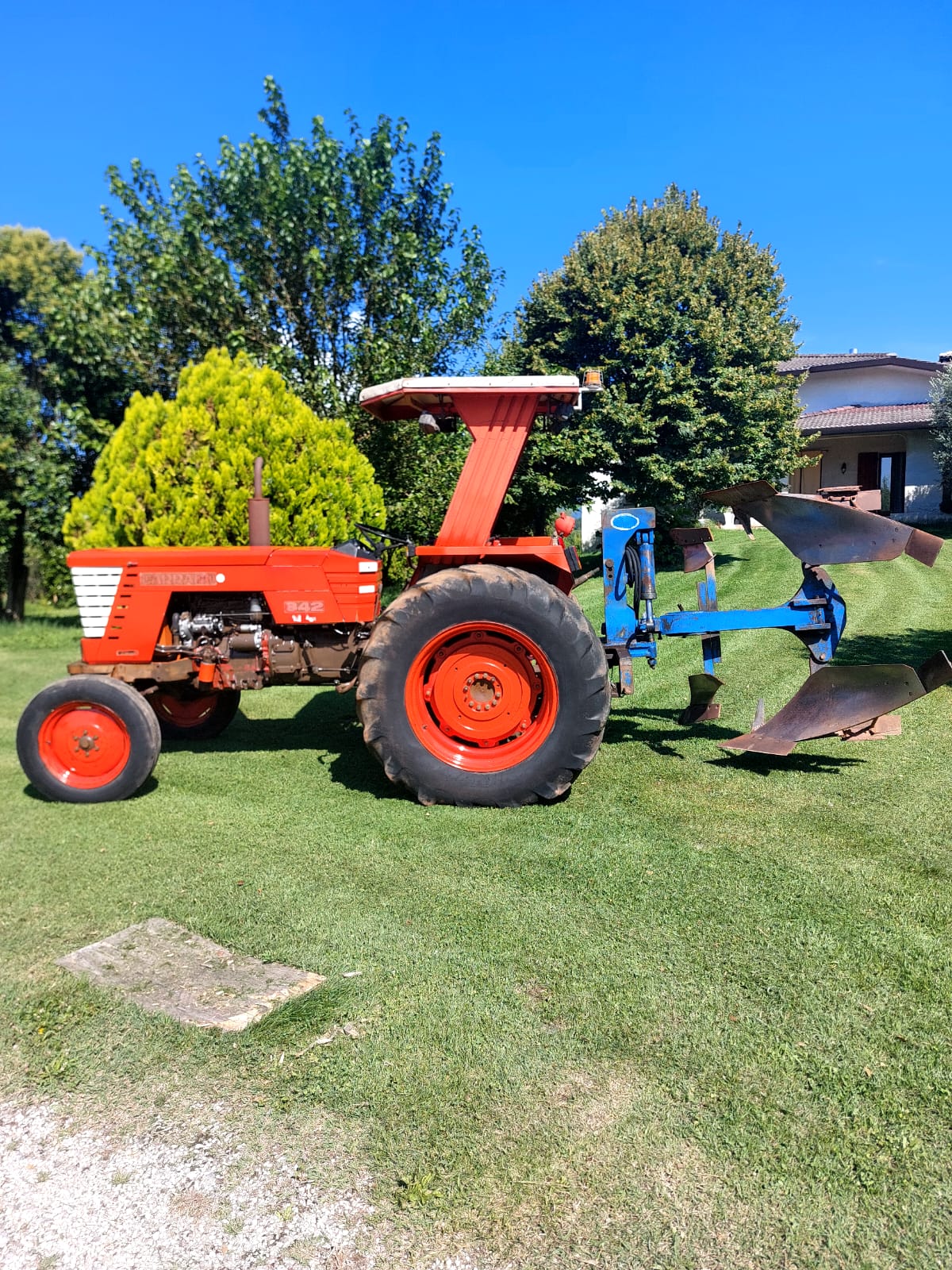Trattore Carraro 842 con vari accessori  in vendita - foto 2