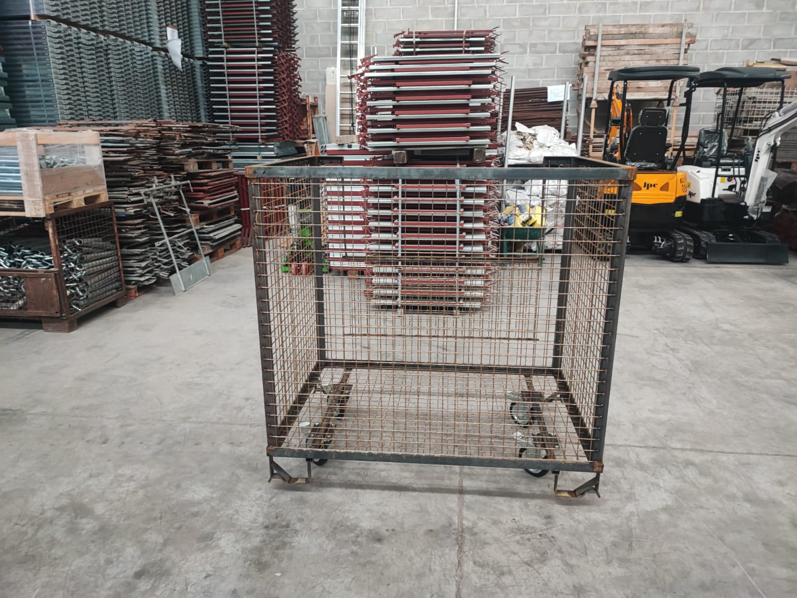 Contenitori container a rete metallica con ruote in vendita - foto 1
