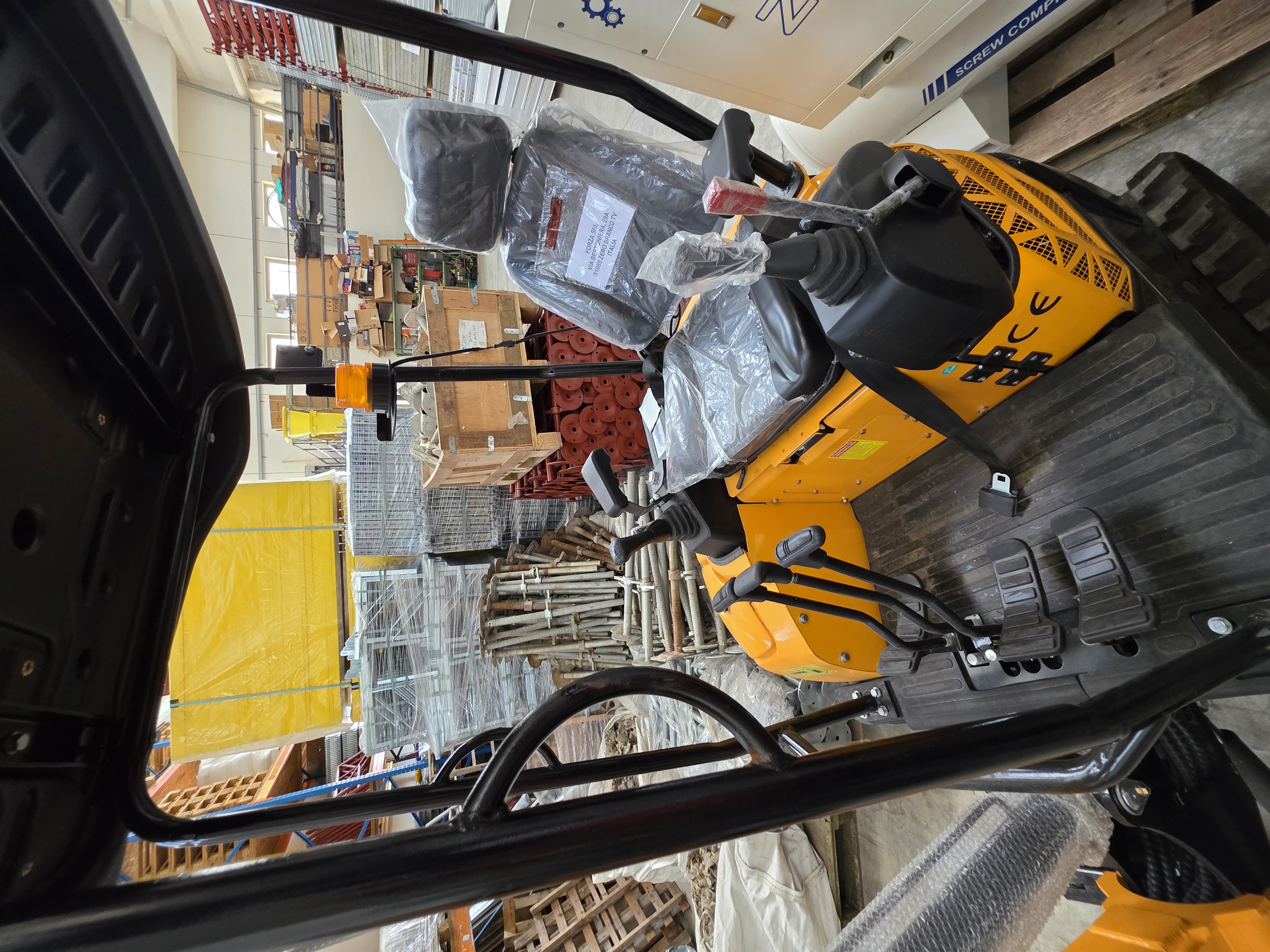 Miniescavatore HT 18 JPC KUBOTA carro allargabile  in vendita - foto 4