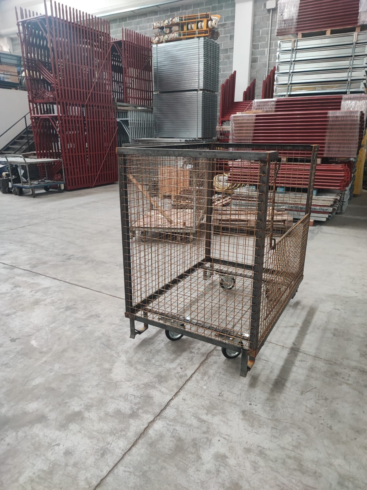 Contenitori container a rete metallica con ruote in vendita - foto 3