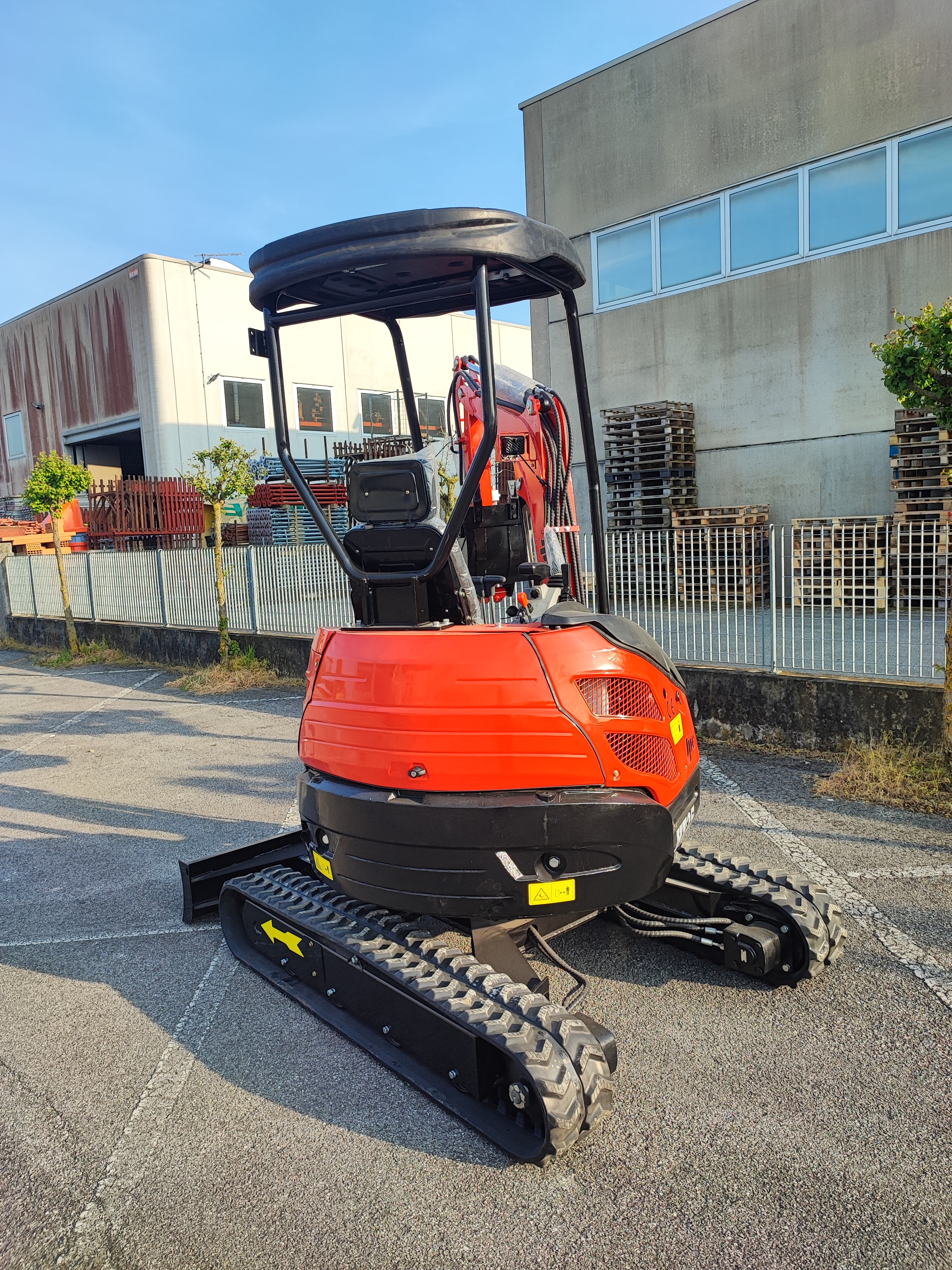 Miniescavatore JPC HT25 in vendita - foto 4