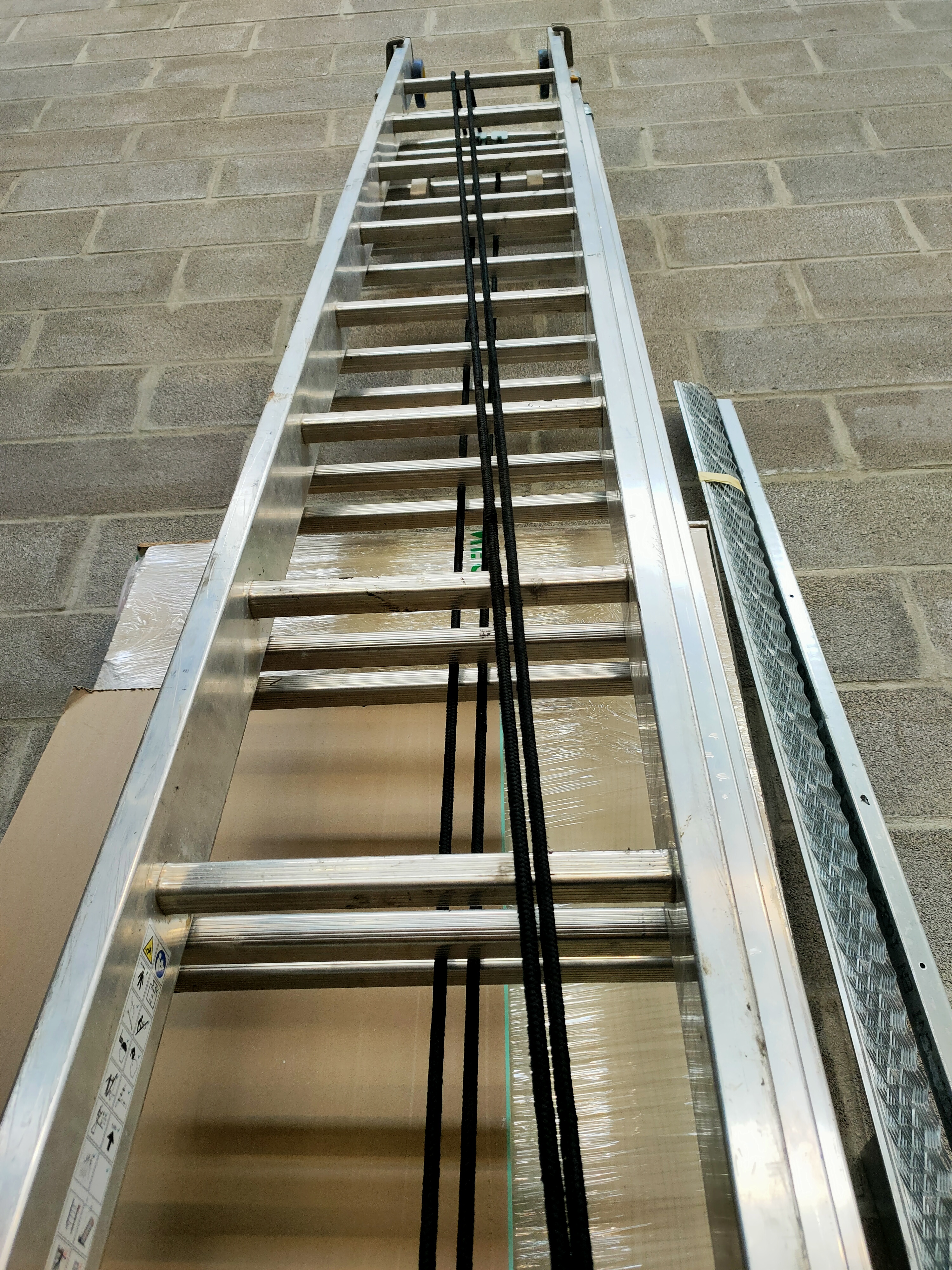 Scala professionale a 3 elementi in vendita - foto 2