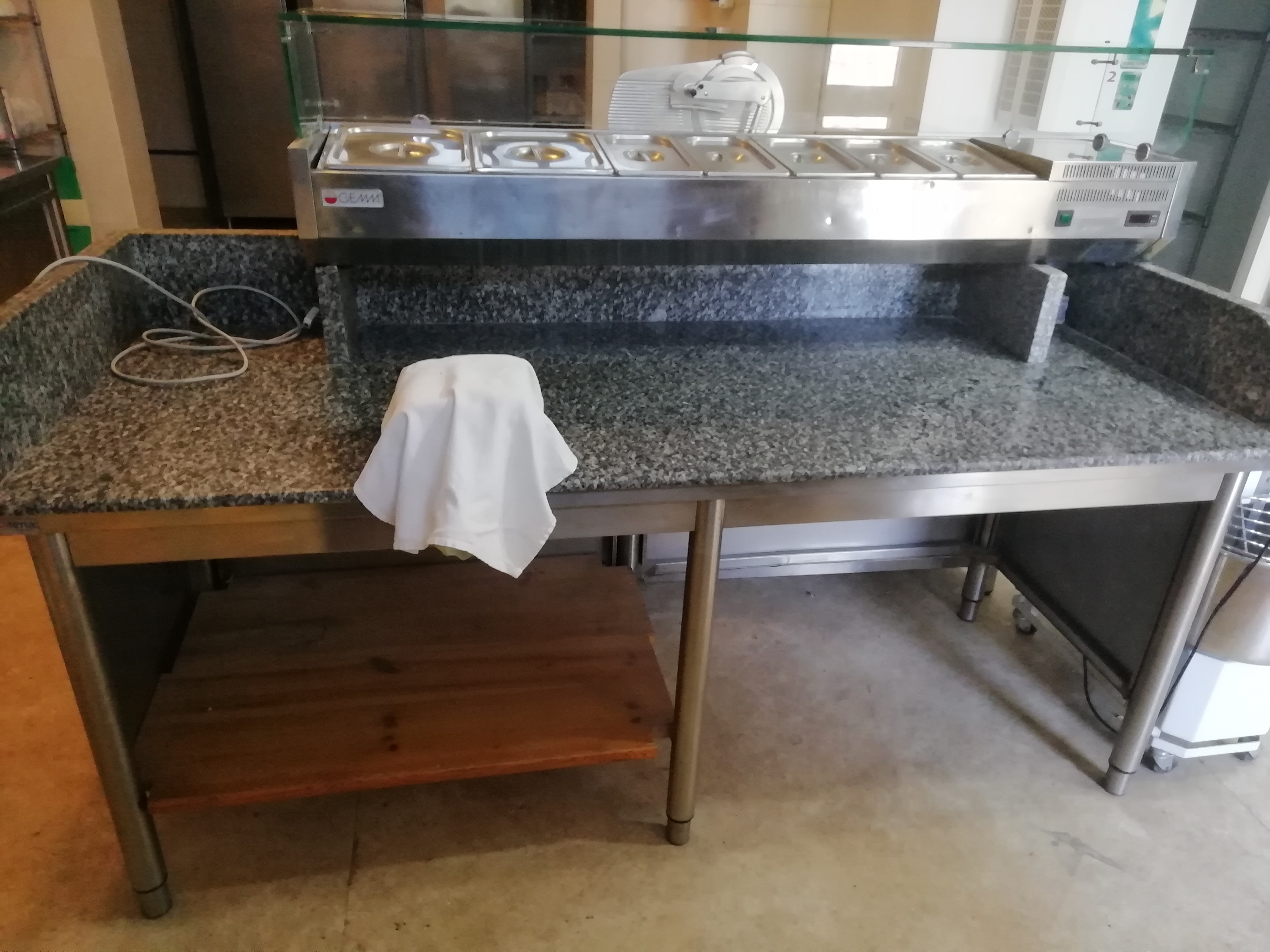 Attrezzature bar e ristoranti in vendita
