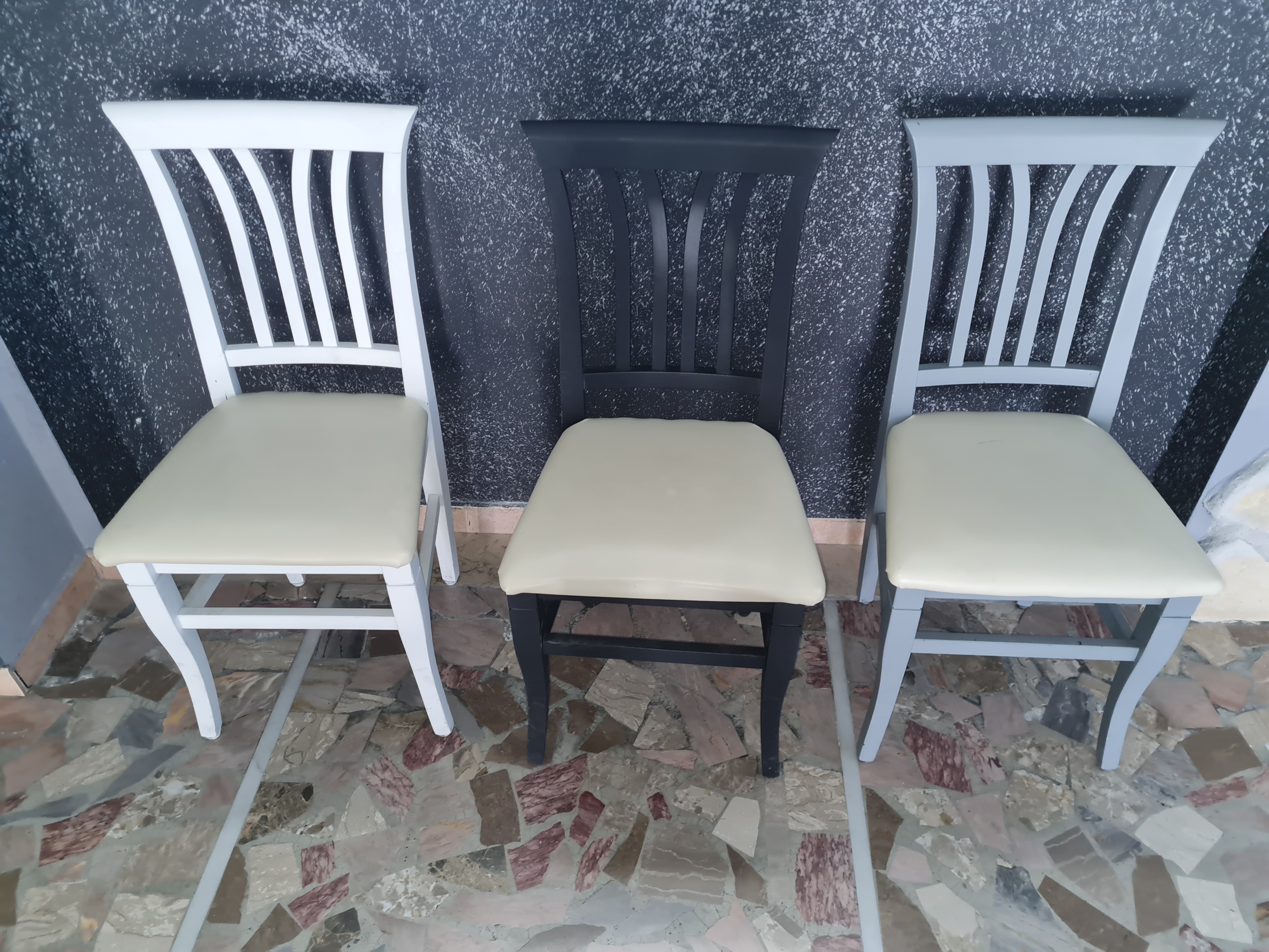 Tavoli sedie legno massello  in vendita - foto 1