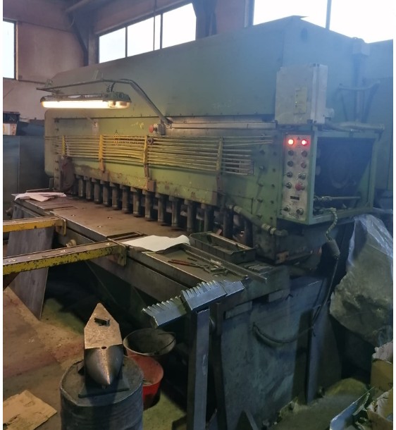 Cesoia Meccanica Warcon 3000x15  in vendita - foto 2