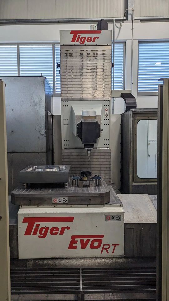 Fresatrice usata 5 assi TIGER in vendita - foto 2