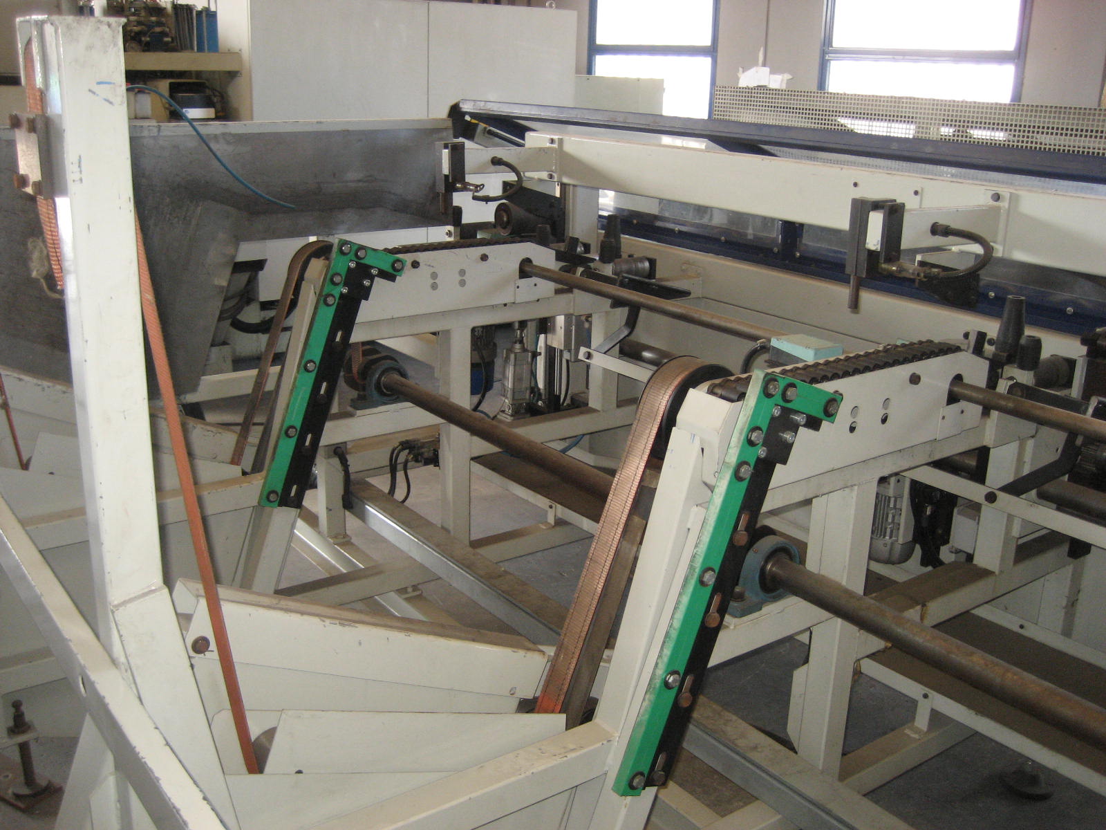Segatrice automatica per travi tubi barre pesanti CONNI in vendita - foto 6
