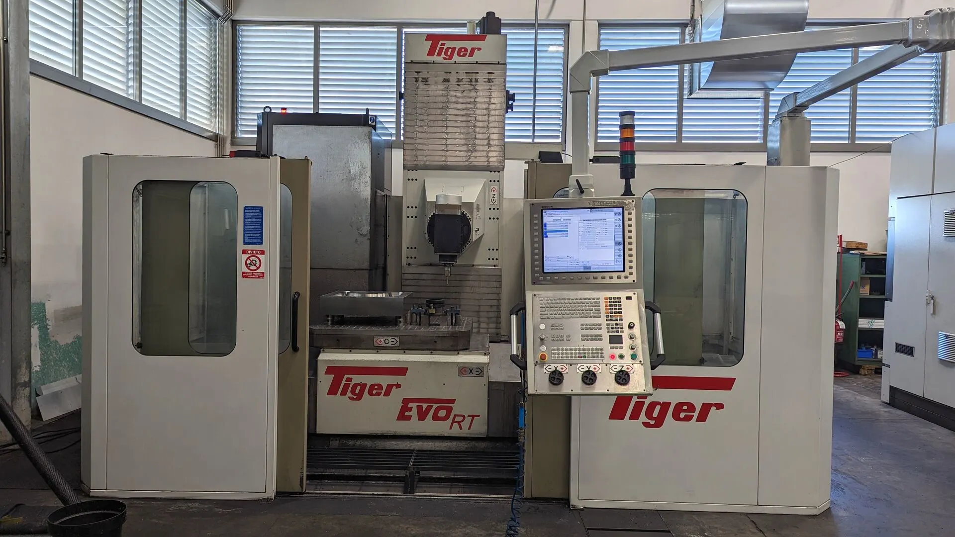 Fresatrice usata 5 assi TIGER in vendita - foto 1