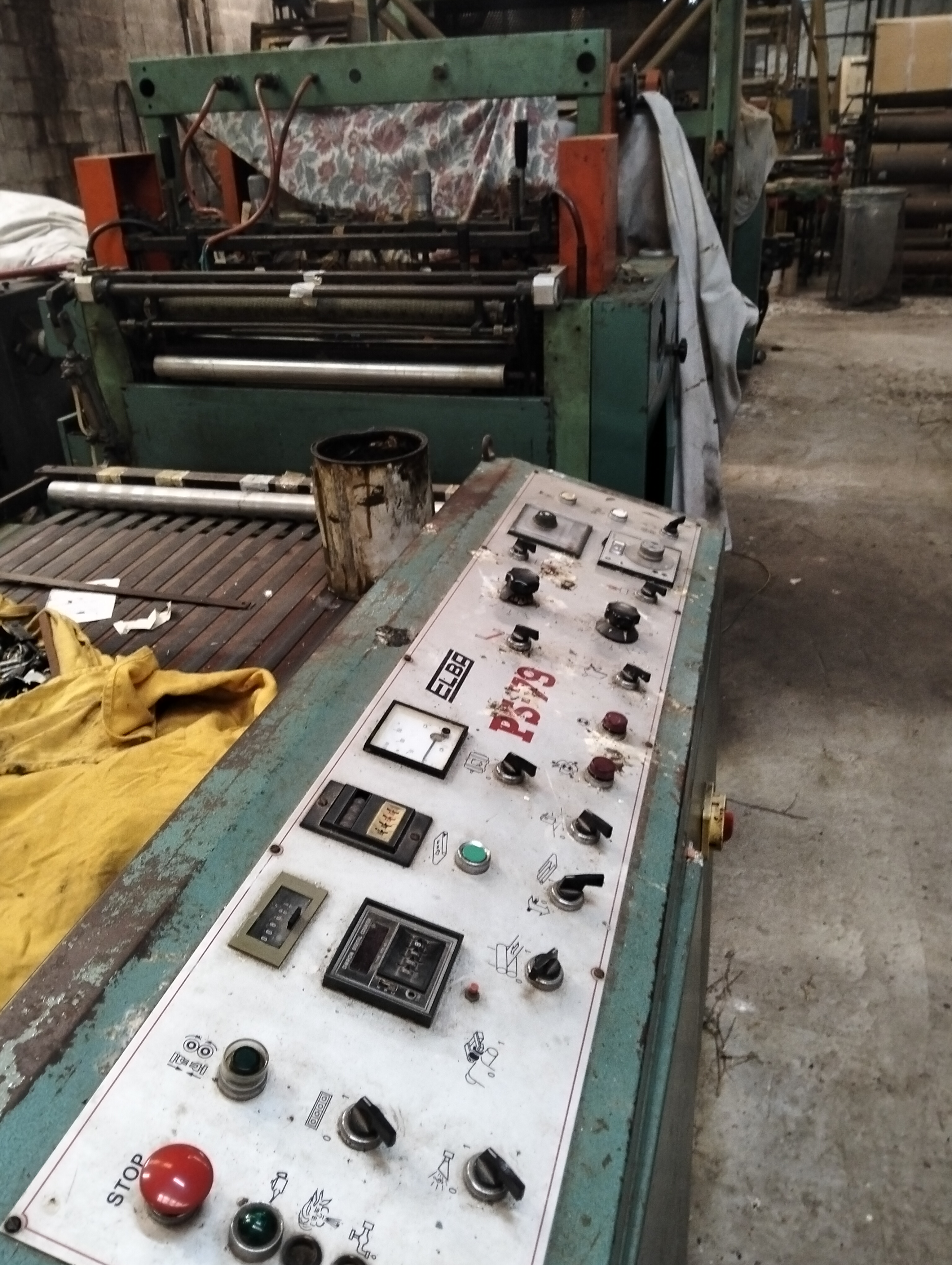 Utensili lavorazione plastica in vendita