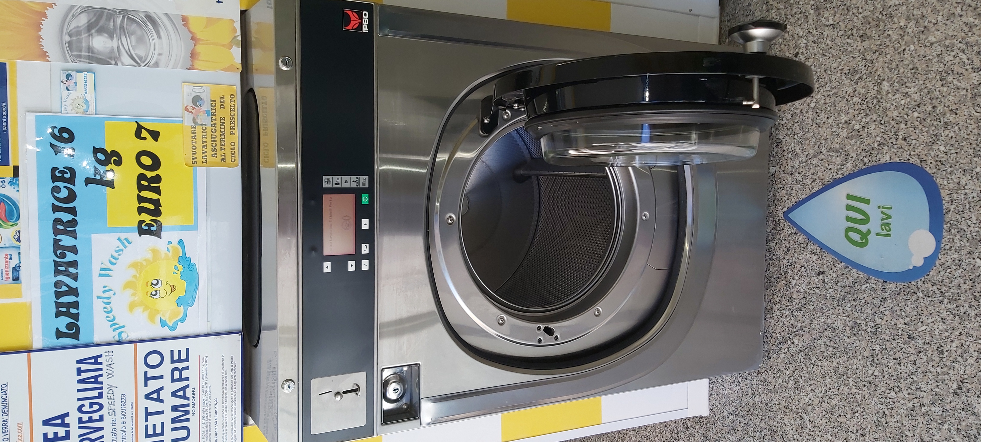 ATTREZZATURA X LAVANDERIA SELF-SERVICE in vendita - foto 1