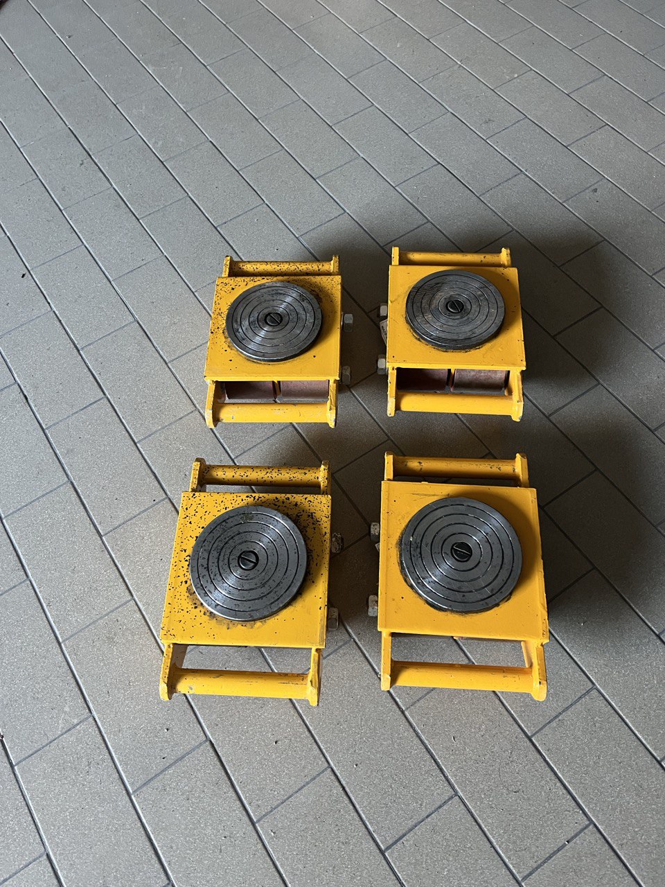 Pattini per posizionamento macchinari in vendita - foto 3