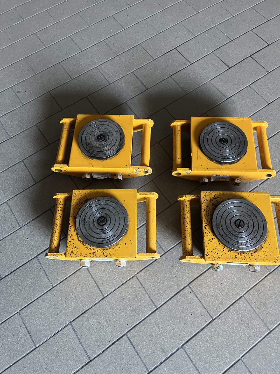 Pattini per posizionamento macchinari in vendita - foto 4