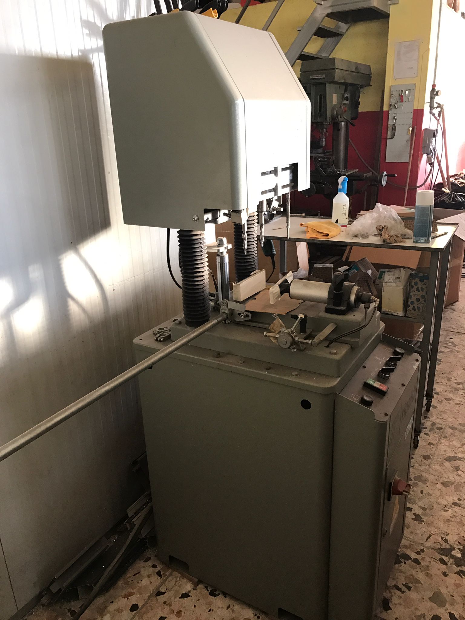 LAVORAZIONE FERRO E ALLUMINIO in vendita - foto 7
