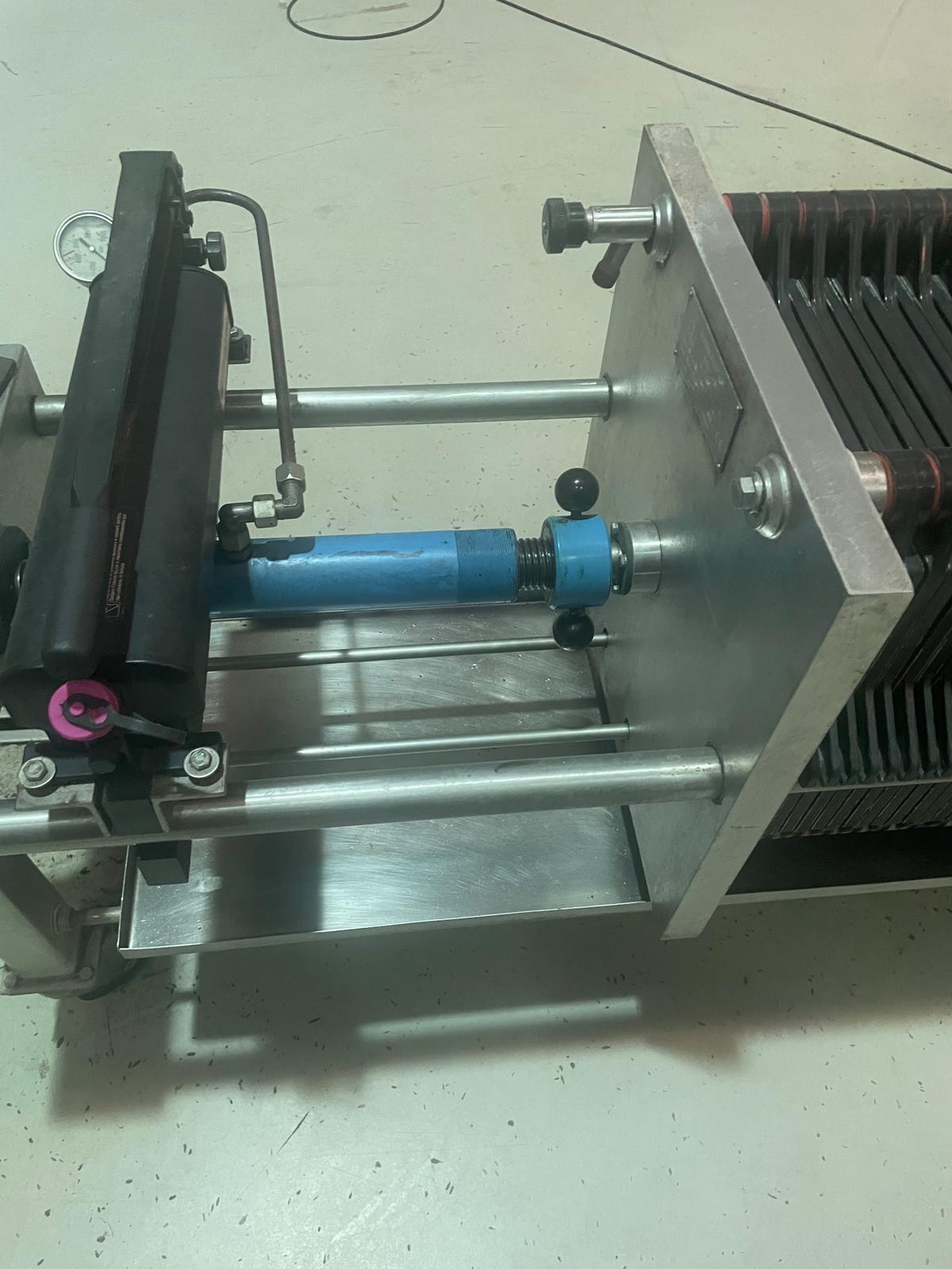 Filtro a piastre Schenk 40 x 40 cm in vendita - foto 5