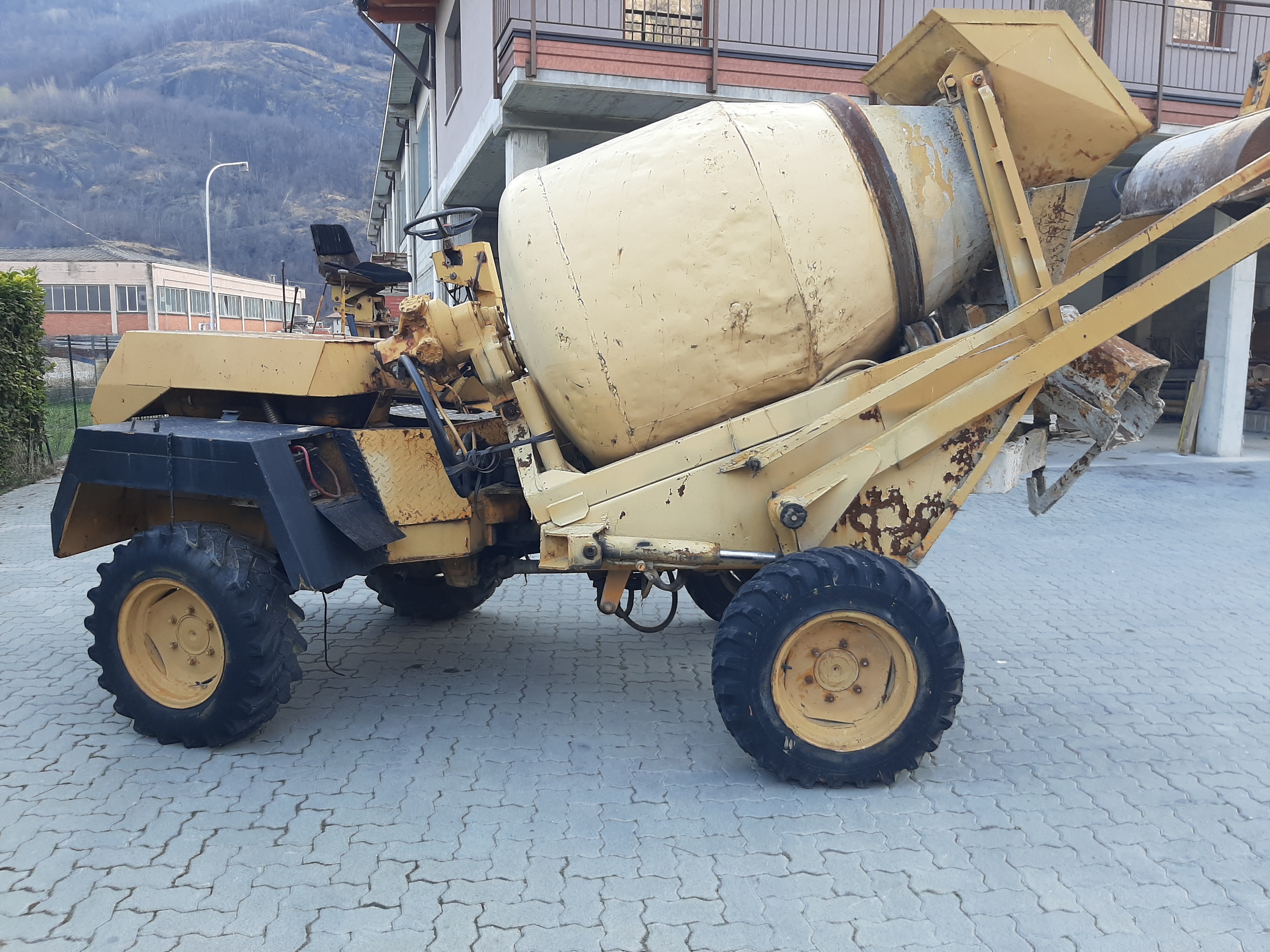 dumper betoniera autocaricante in vendita - foto 3
