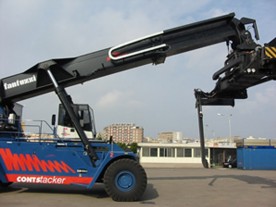 Area logistica con piazzale e uffici sul porto  in vendita - foto 2