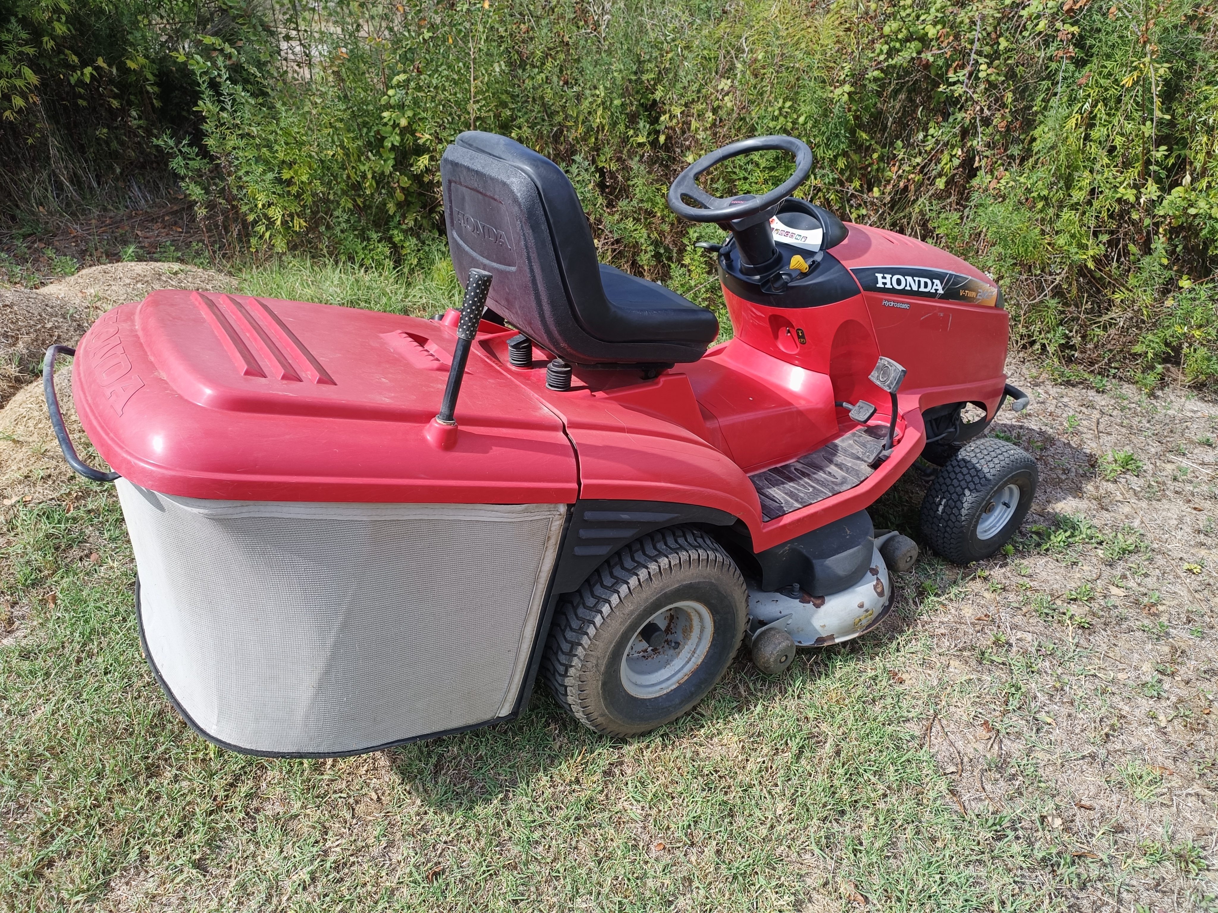 trattorino tagliaerba honda 2417 hydro in vendita - foto 1