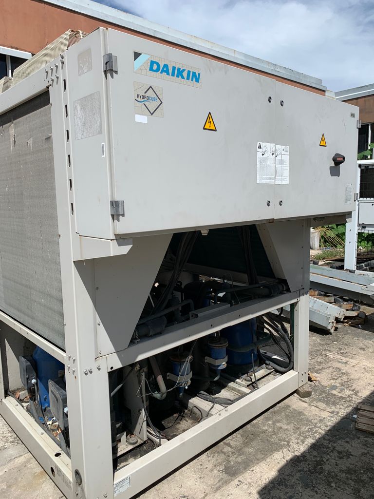 Refrigeratore climatizzatore industriale chiller daikin in vendita - foto 1